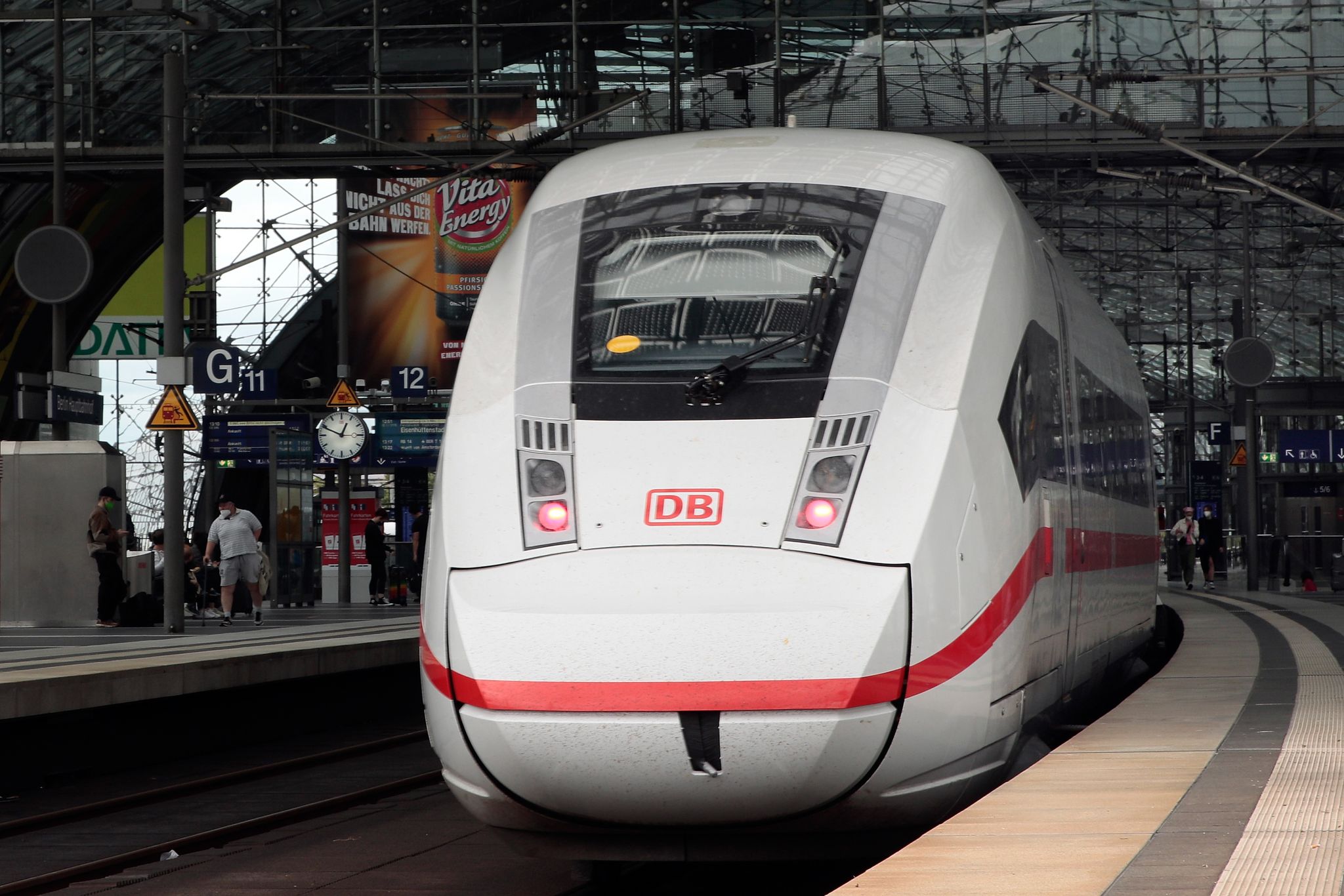 Milliardenhilfe für Bahn fließt