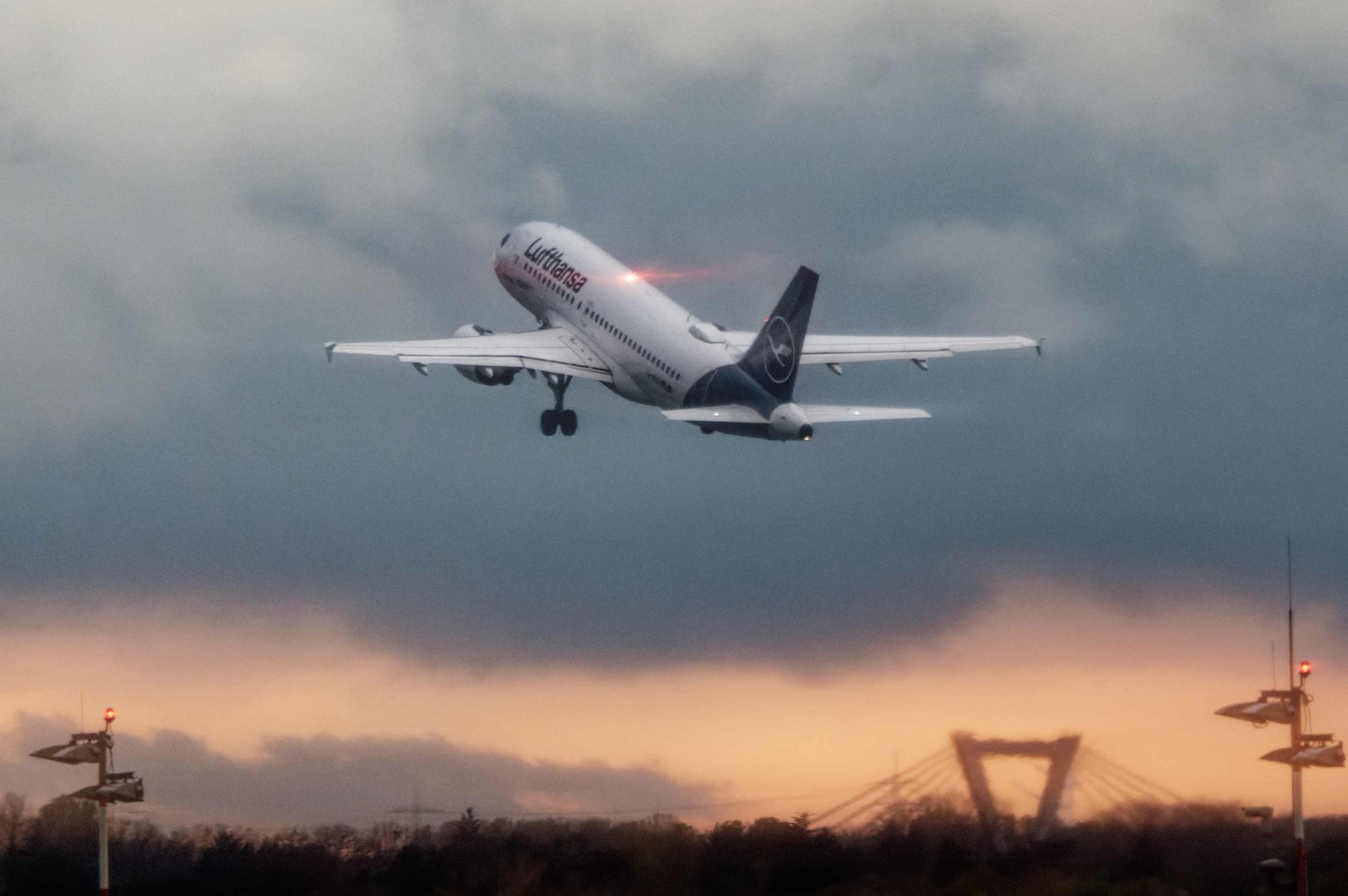 Lufthansa sieht Licht am Horizont