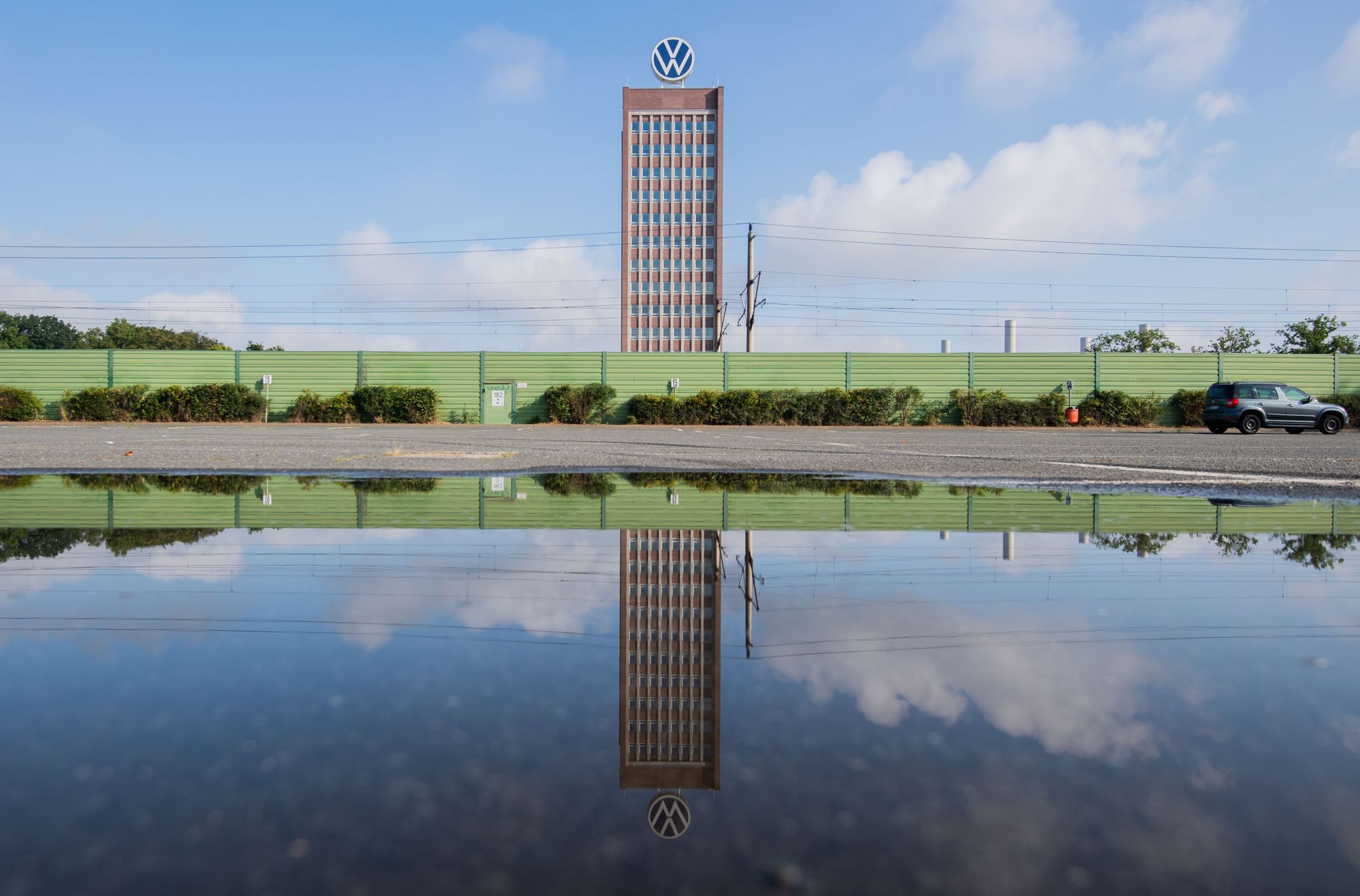 VW will E-Auto Trinity in neuem Werk bei Wolfsburg bauen