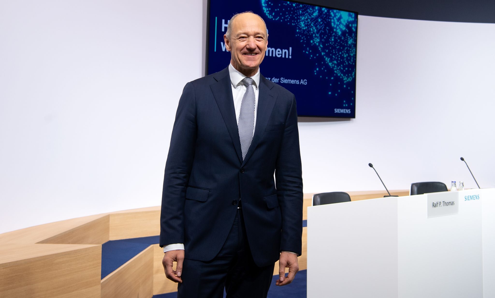 Mit Langeweile zum Gewinnsprung: Siemens übertrifft Prognose