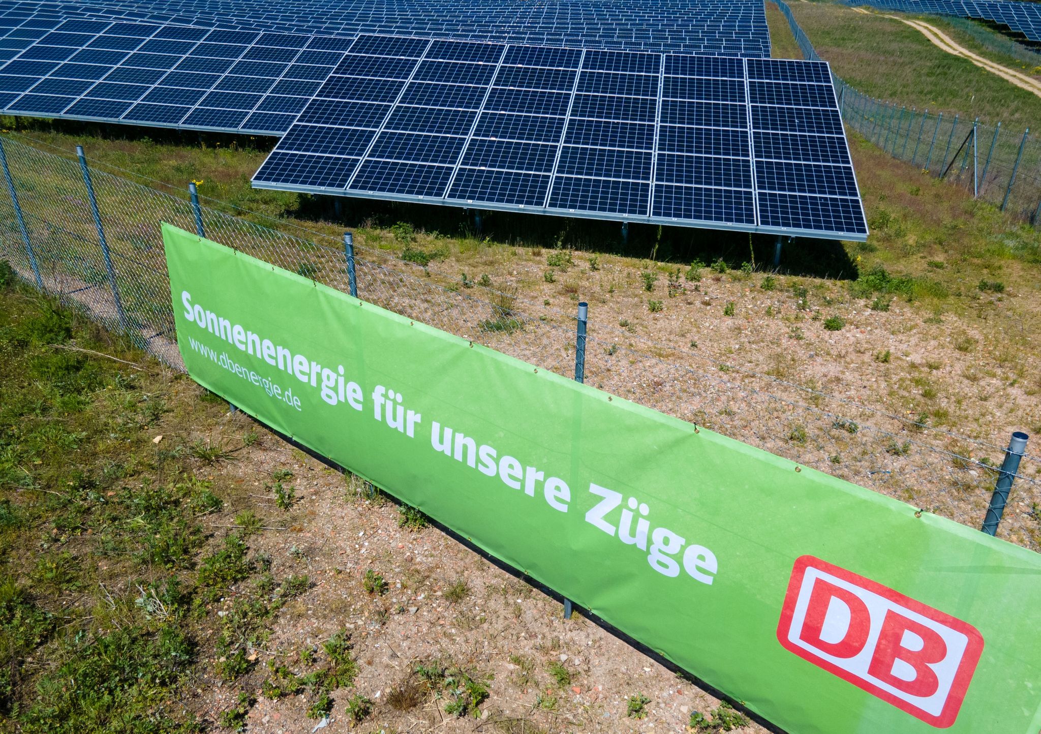 Umfrage: 60 Prozent der Großunternehmen mit CO2-Zielen