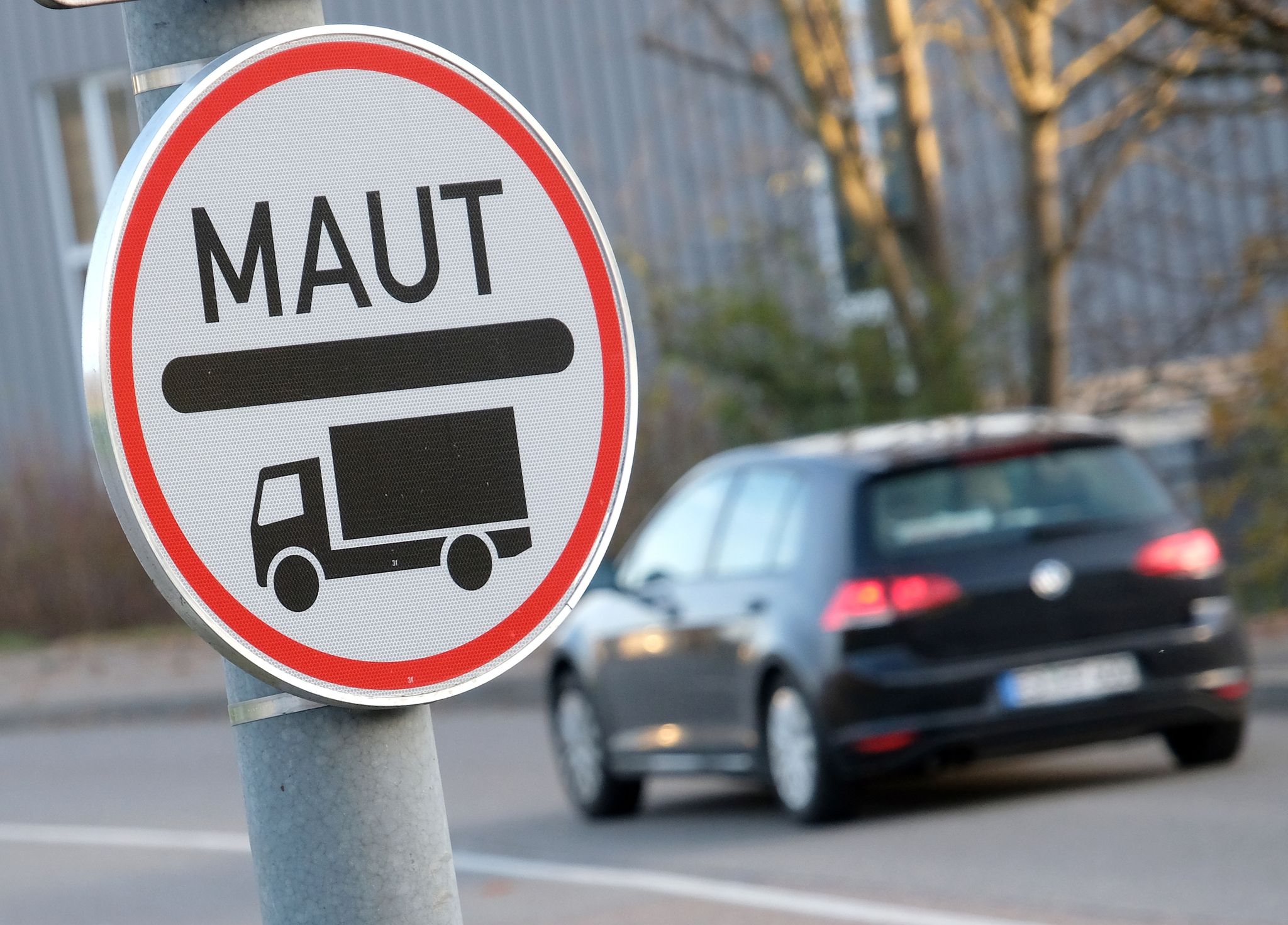 Lkw-Maut verstieß 2010 und 2011 teilweise gegen EU-Recht