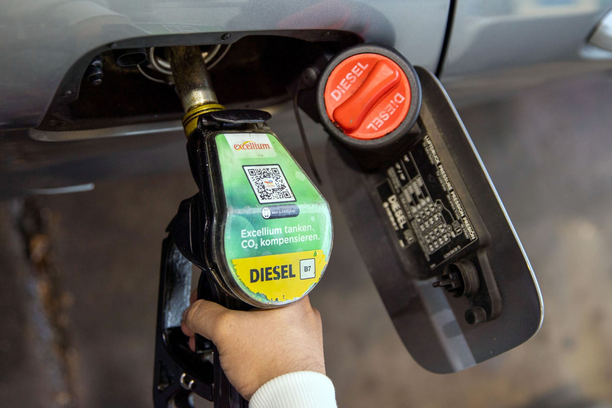 Union warnt Ampel vor Mehrbelastung von Dieselfahrern