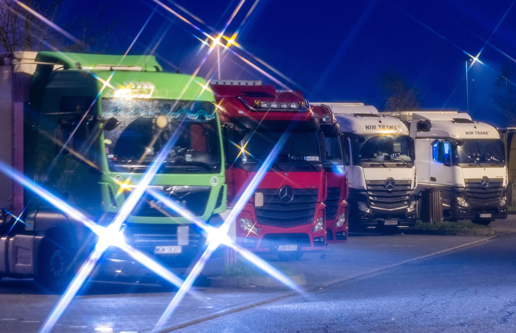 Logistikbranche warnt wegen Fahrermangels vor Impfpflicht