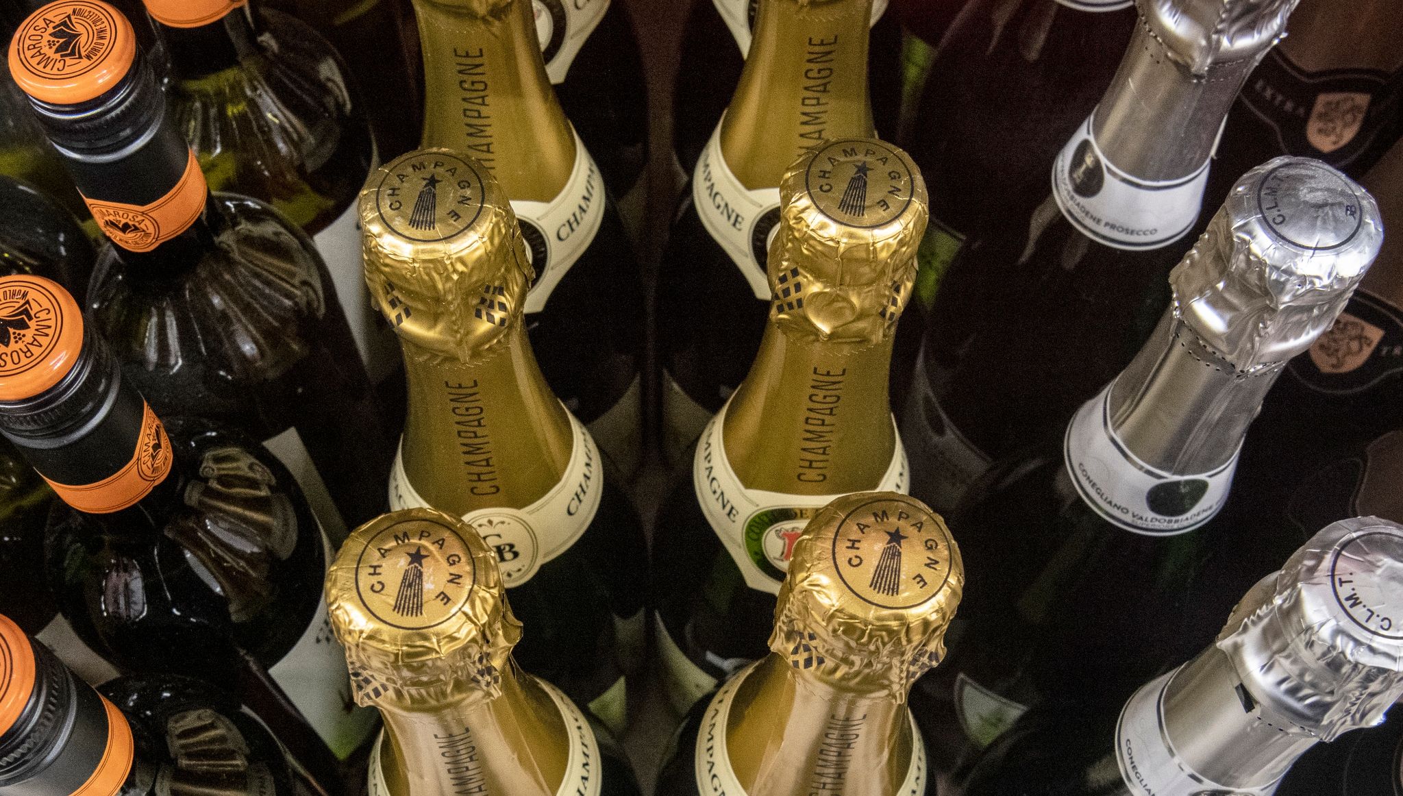 Sektflasche im Pint-Format soll Comeback feiern