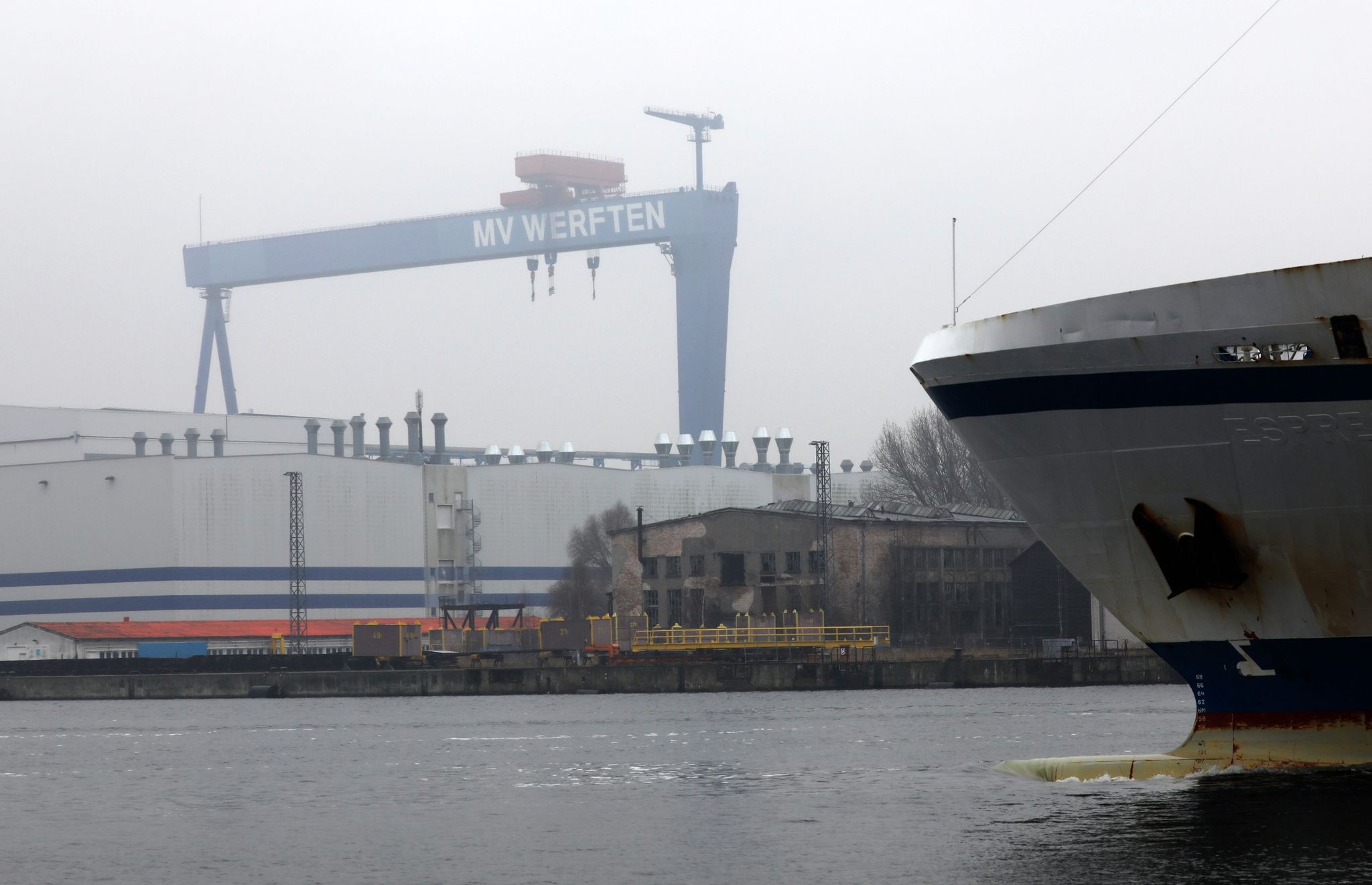 Dezember-Löhne an Werft-Mitarbeiter überwiesen