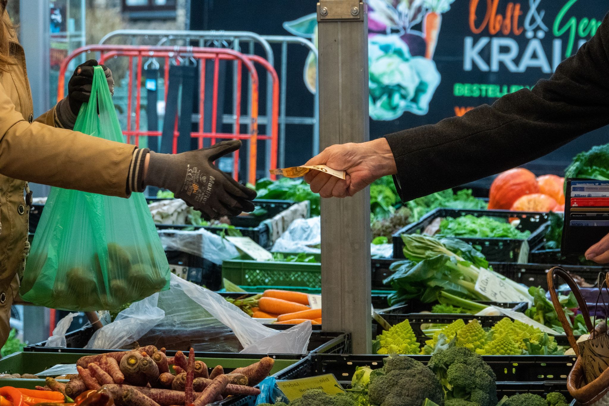Ifo: Viele Unternehmen planen Preiserhöhungen
