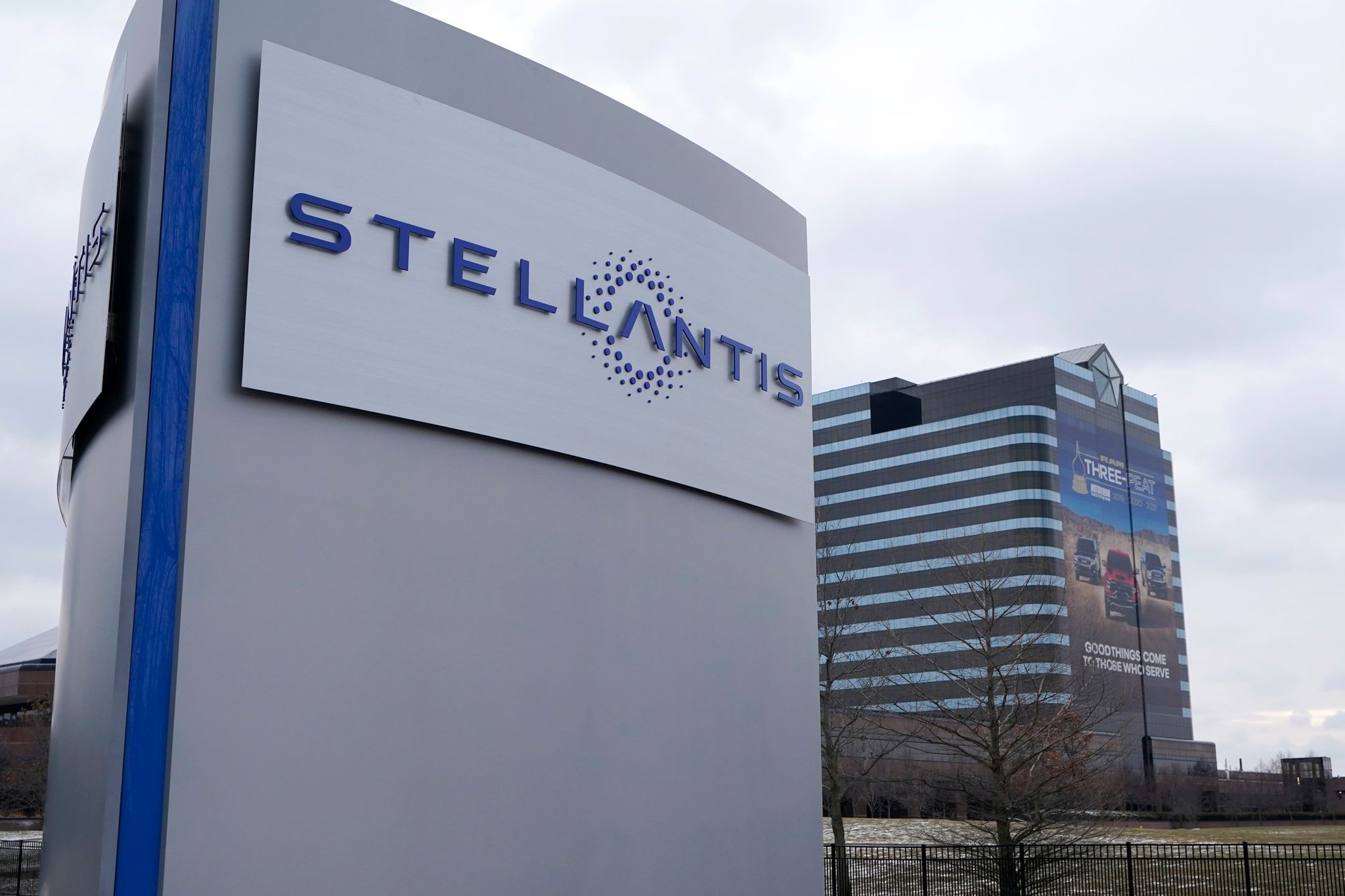 Stellantis-Chef wettert gegen Elektroauto-Strategie der EU