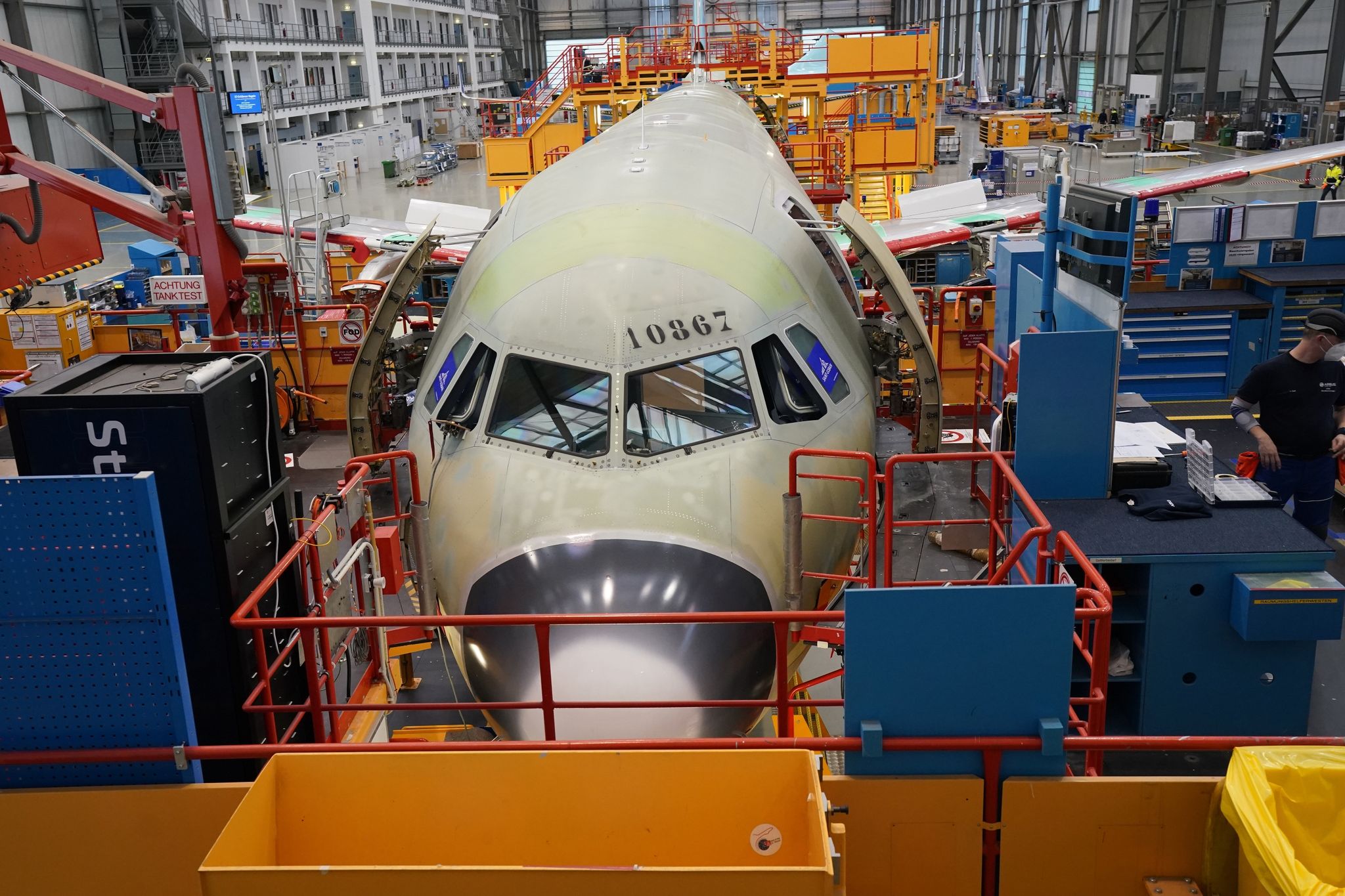 Airbus kündigt Qatar Airways Vertrag für A321neo