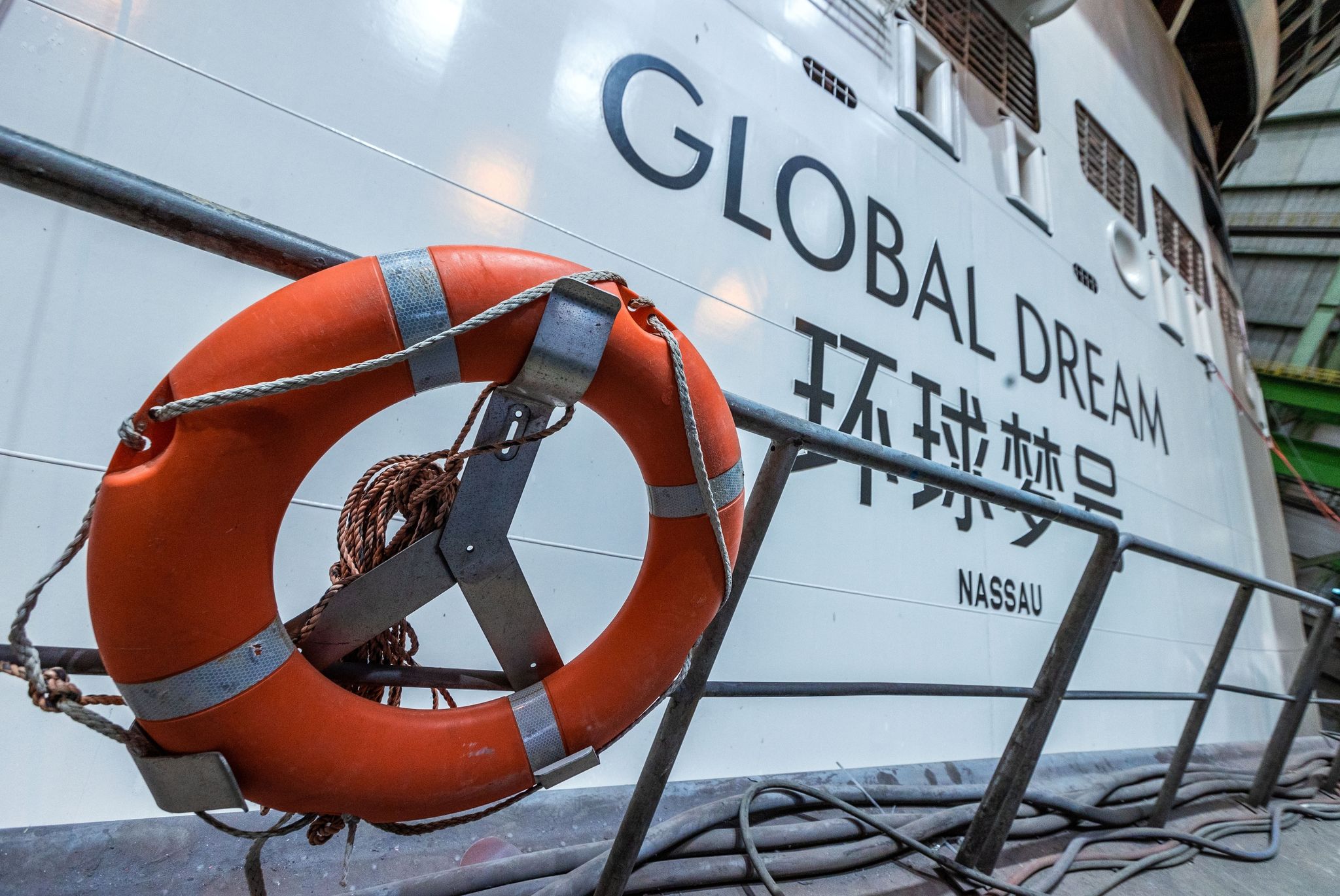 MV Werften: Kurzfristige Lösungen für zwei Standorte