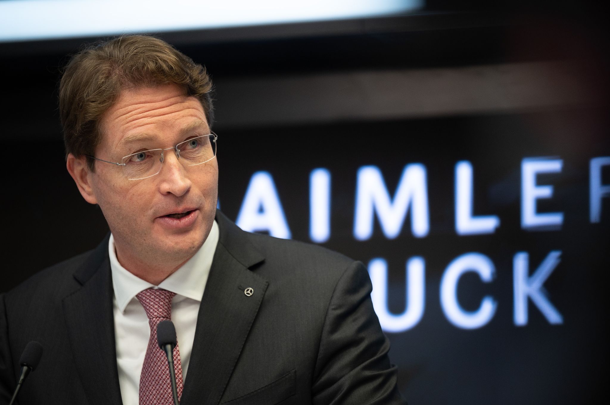 Daimler-Chef macht Tempo bei selbstfahrenden Autos