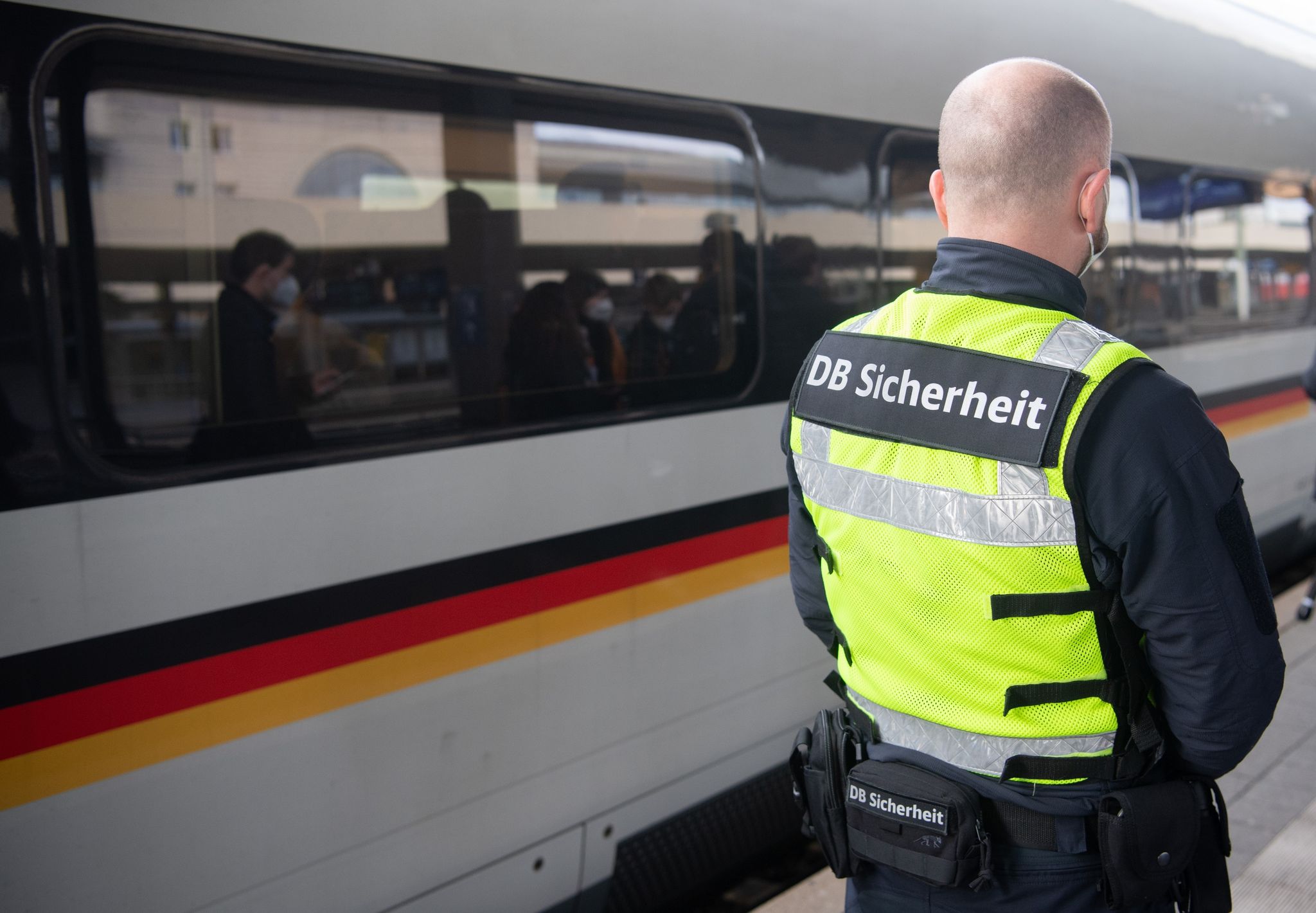 Bahnchef Lutz: Fahrgastzahl wird deutlich steigen