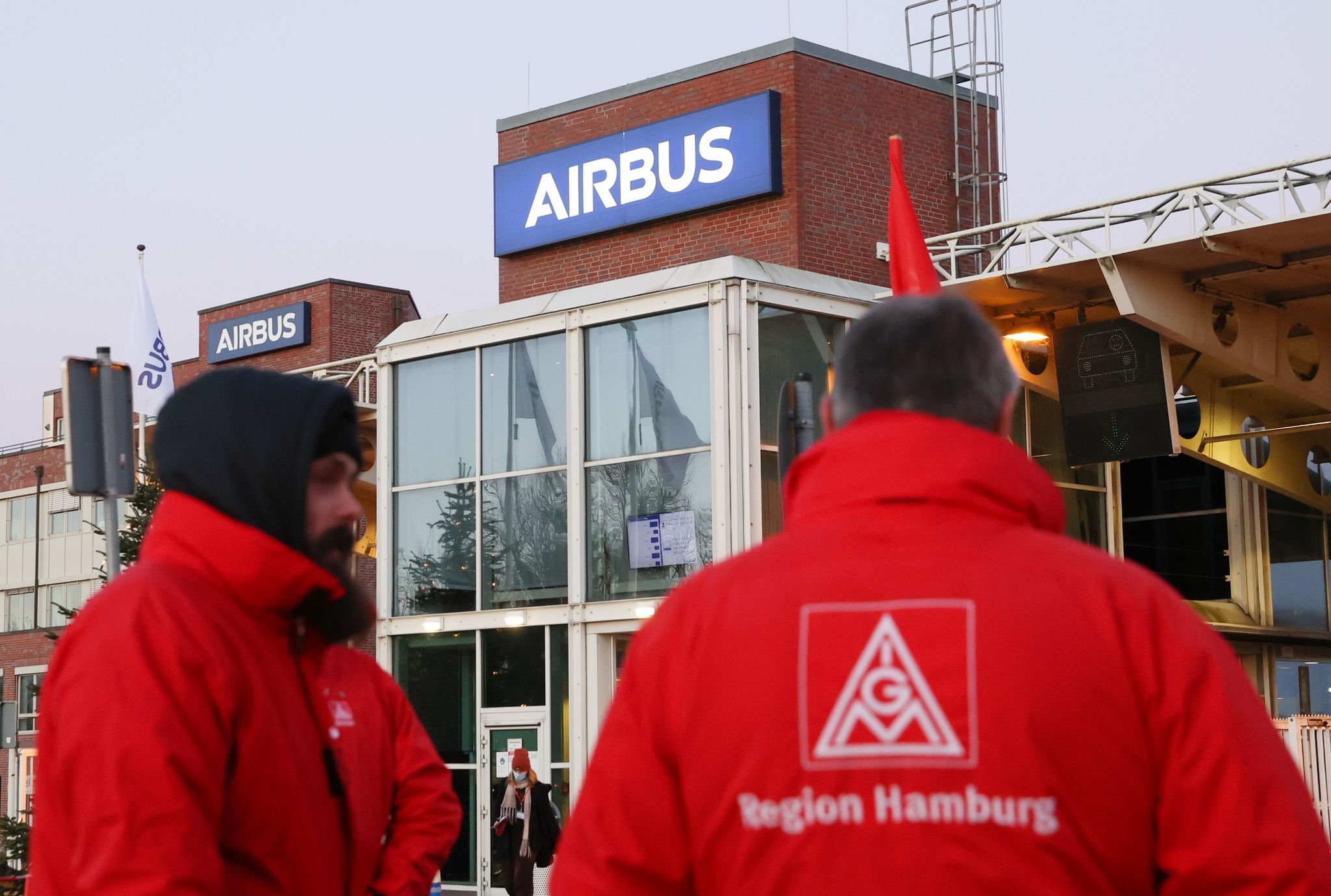 IG Metall und Airbus verhandeln wieder – Streik droht