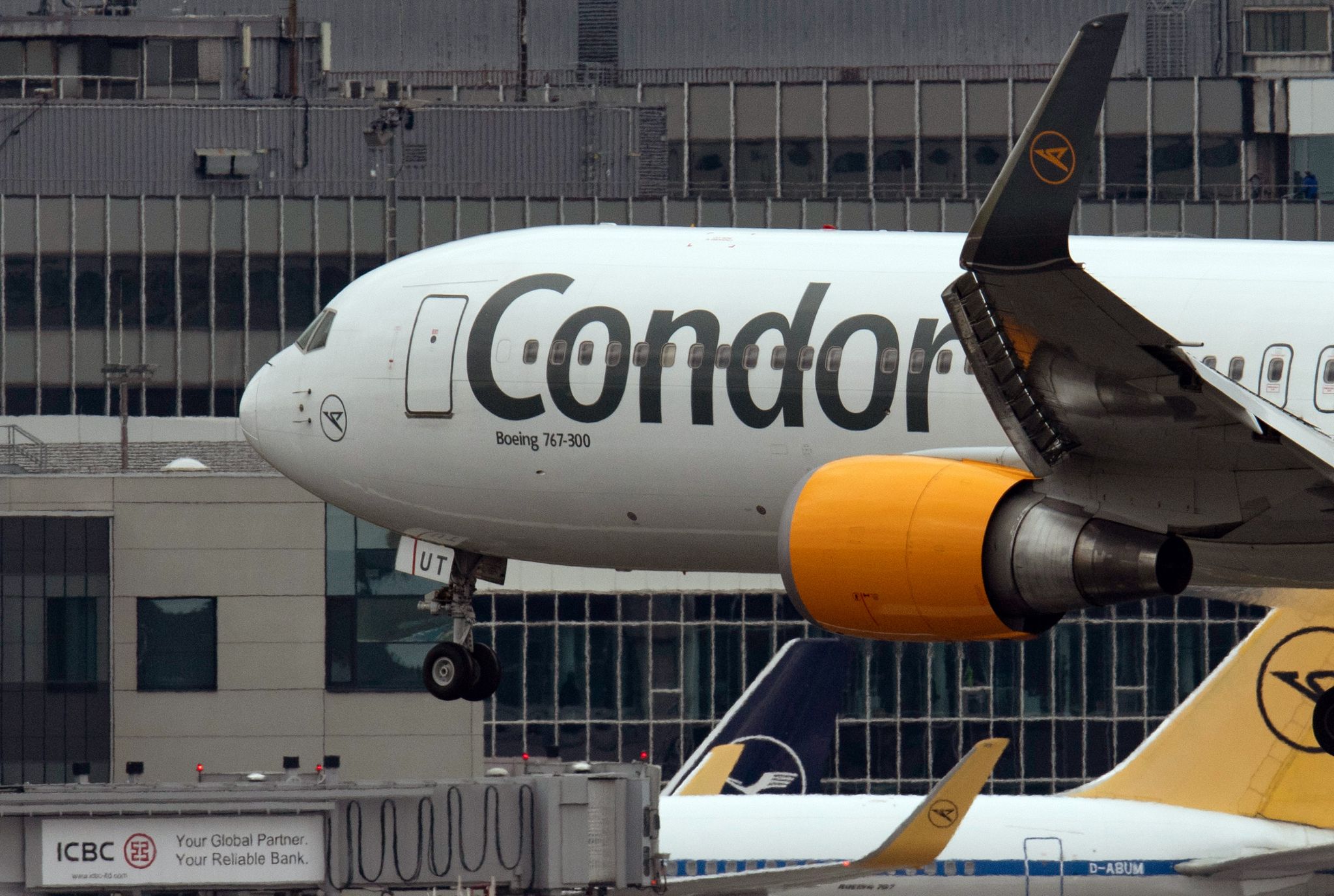 Lufthansa soll Zubringer für Condor bleiben