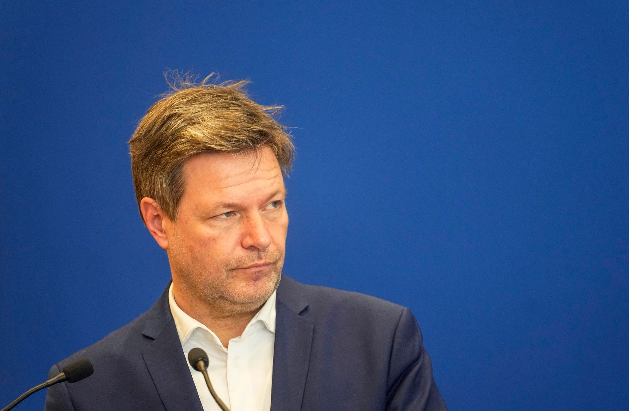 Klimaneutrale Schiffe – Habeck sieht Chance für MV Werften
