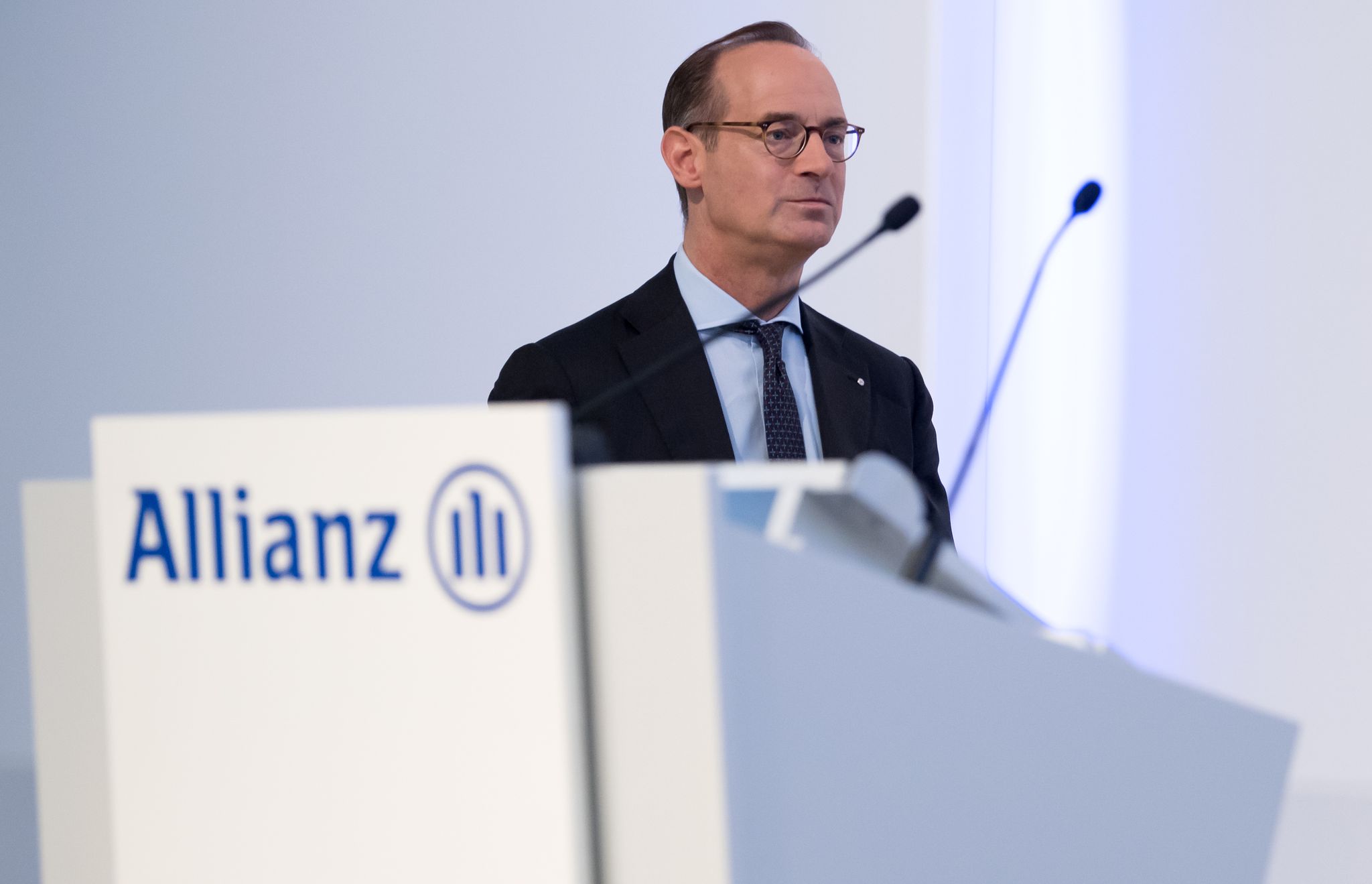 Allianz nach Milliardenklagen reumütig