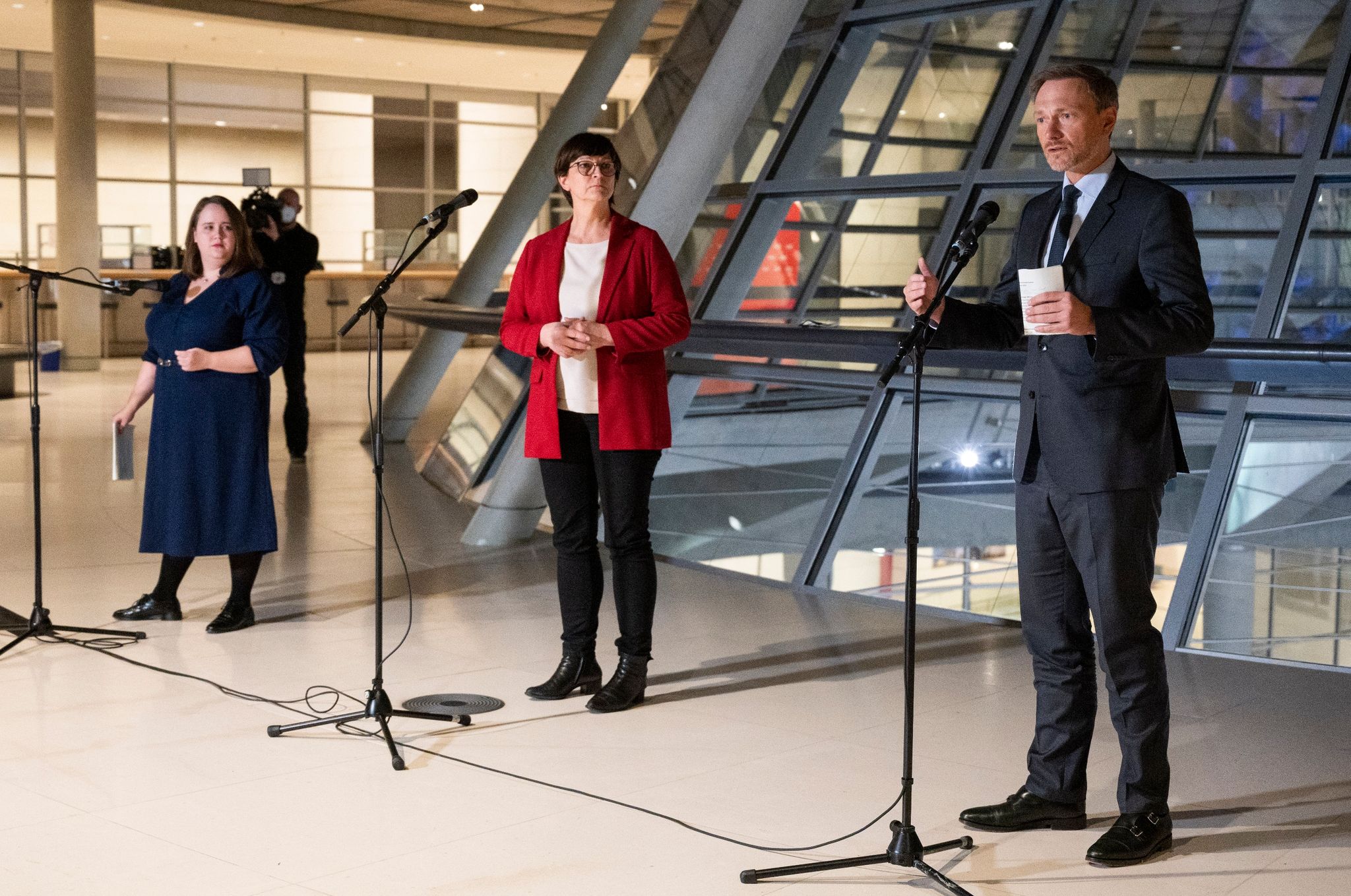 Koalition beschließt milliardenschweres Entlastungspaket