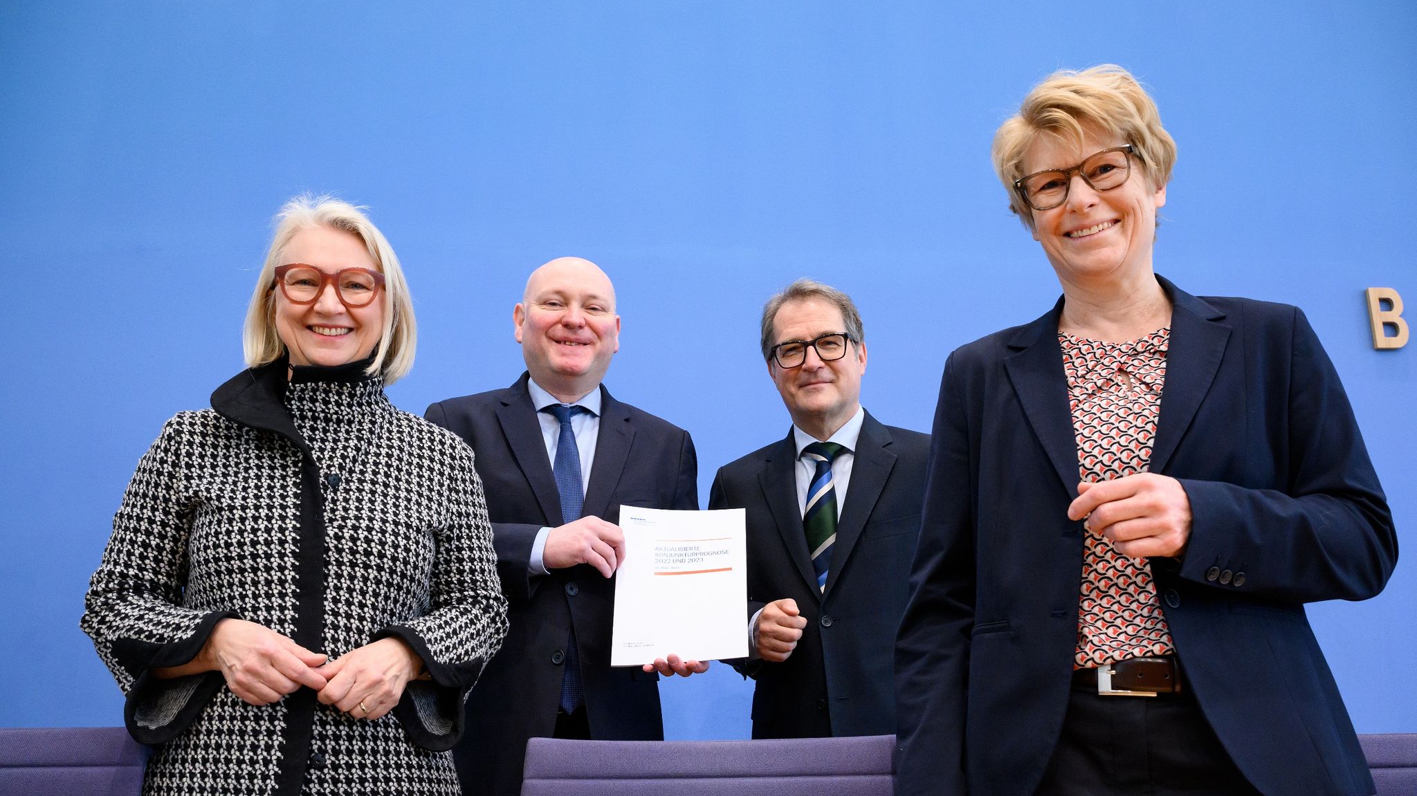 «Wirtschaftsweise»: Energieembargo sollte Option sein