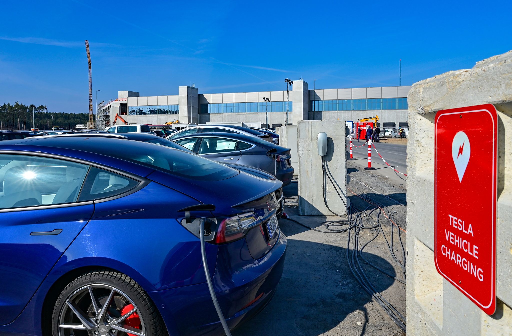 Experte: Ukraine-Krieg macht Elektroautos teurer