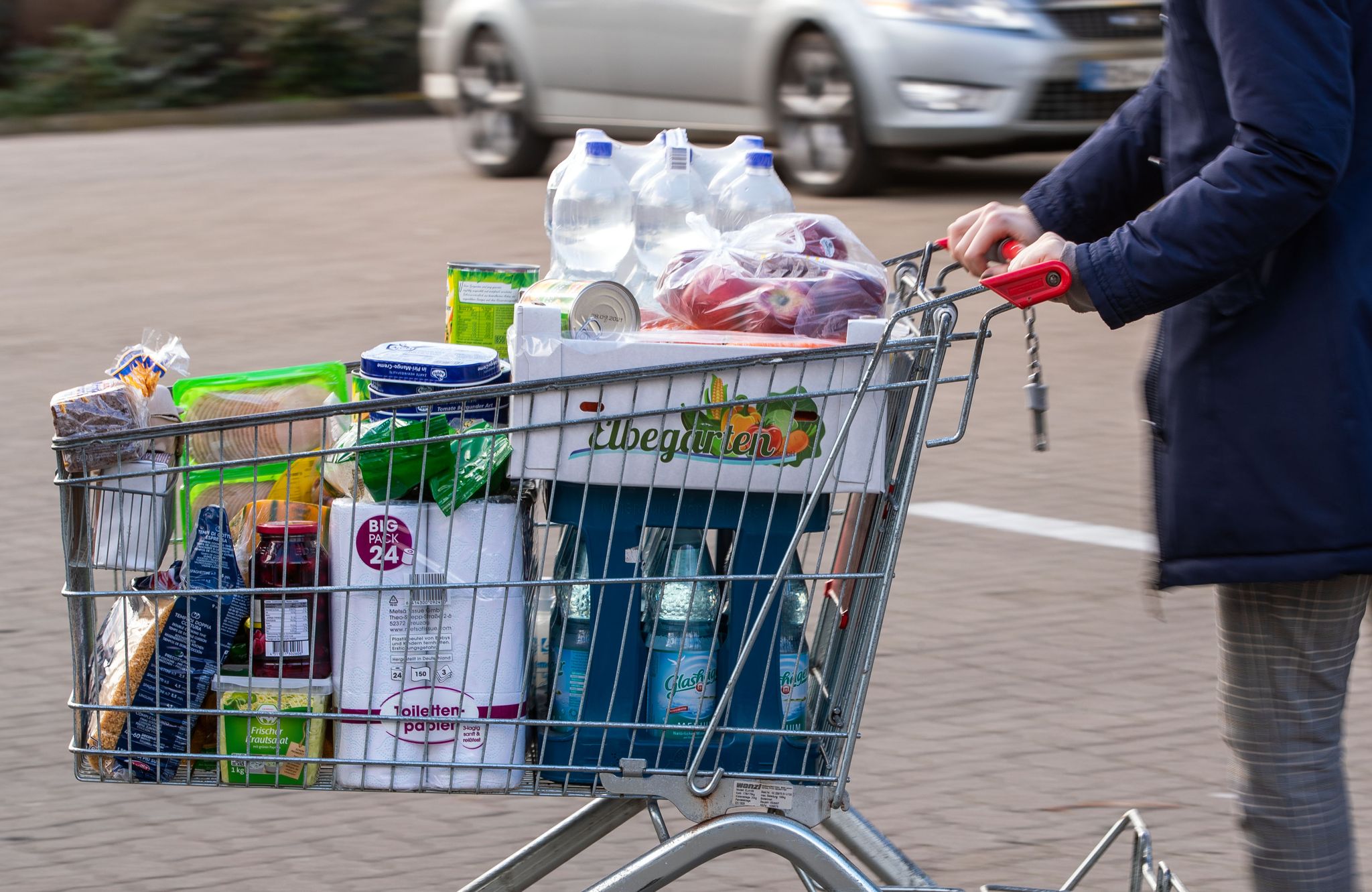 Zu Ostern locken die Sonderangebote im Lebensmittelhandel