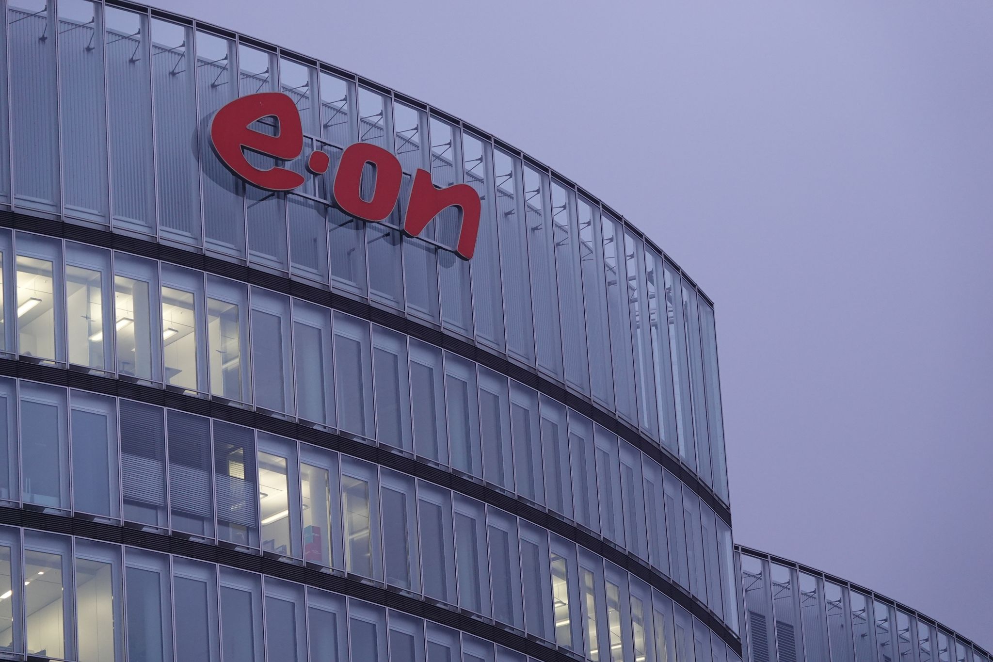 Eon verdient wegen höherer Strompreise weniger