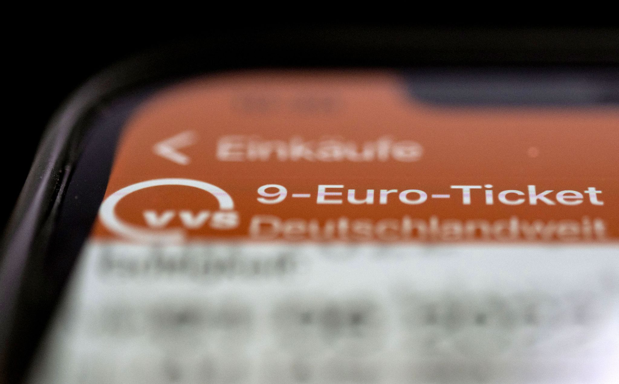 Milliardenpoker um 9-Euro-Monatsticket