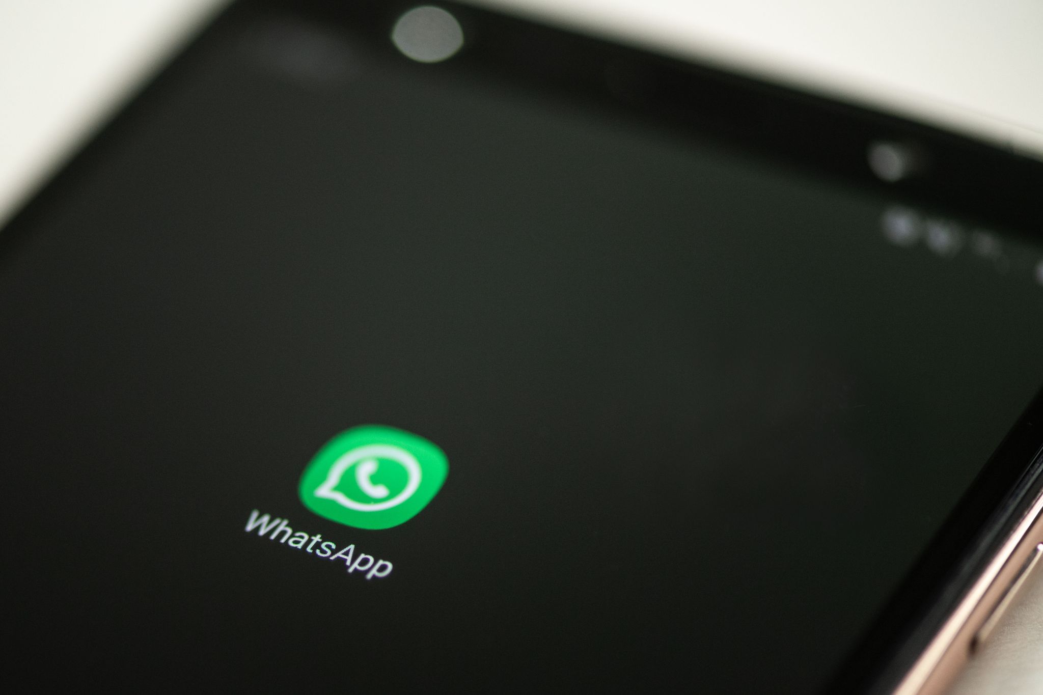 WhatsApp öffnet Plattform für Unternehmen