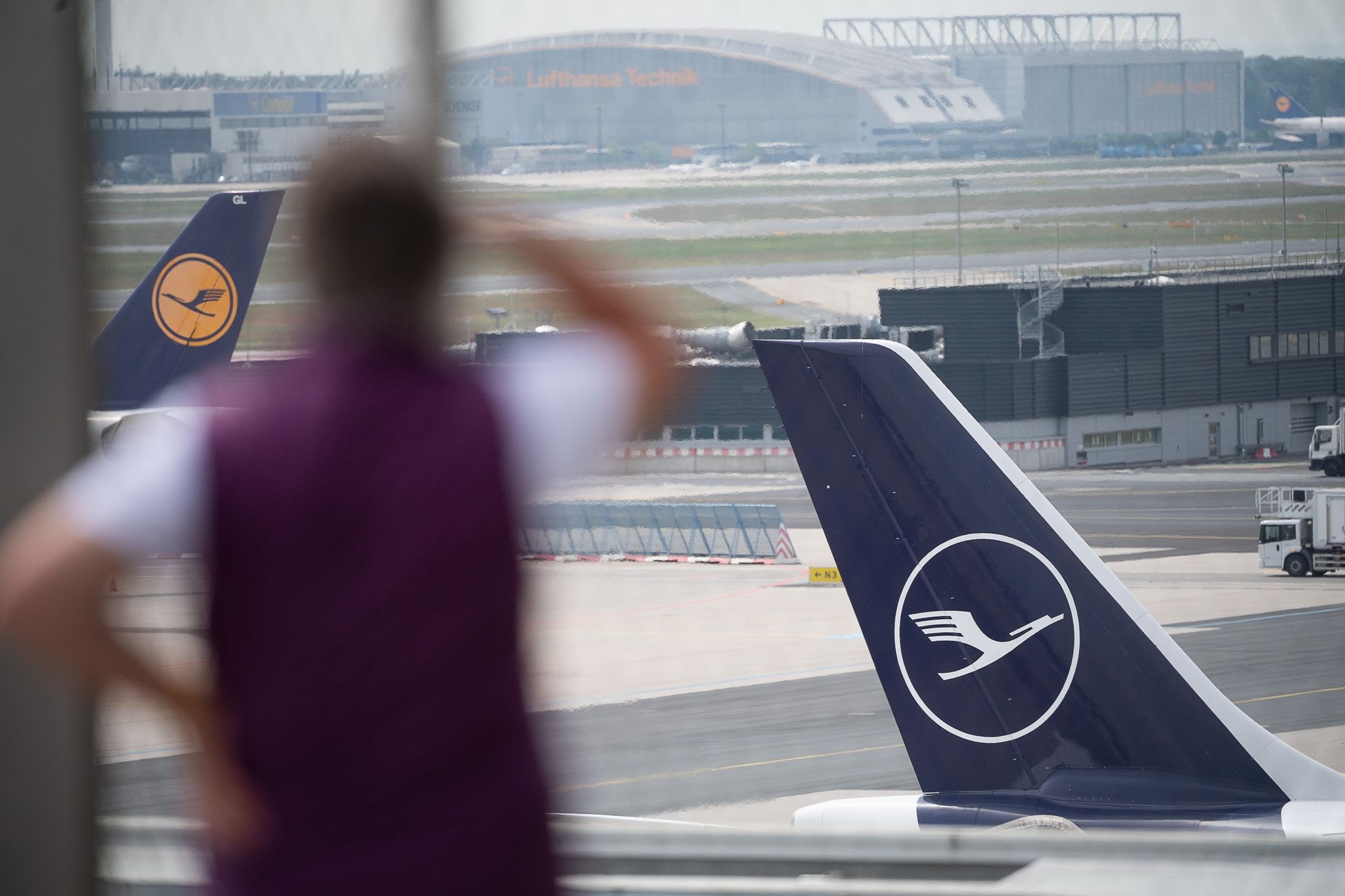Lufthansa: Maskenpflicht durchzusetzen ist Sicherheitsrisiko