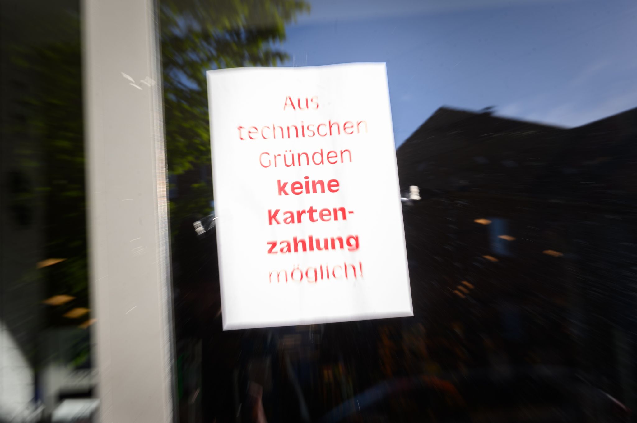 Probleme bei Kartenzahlungen werden wohl noch Tage anhalten