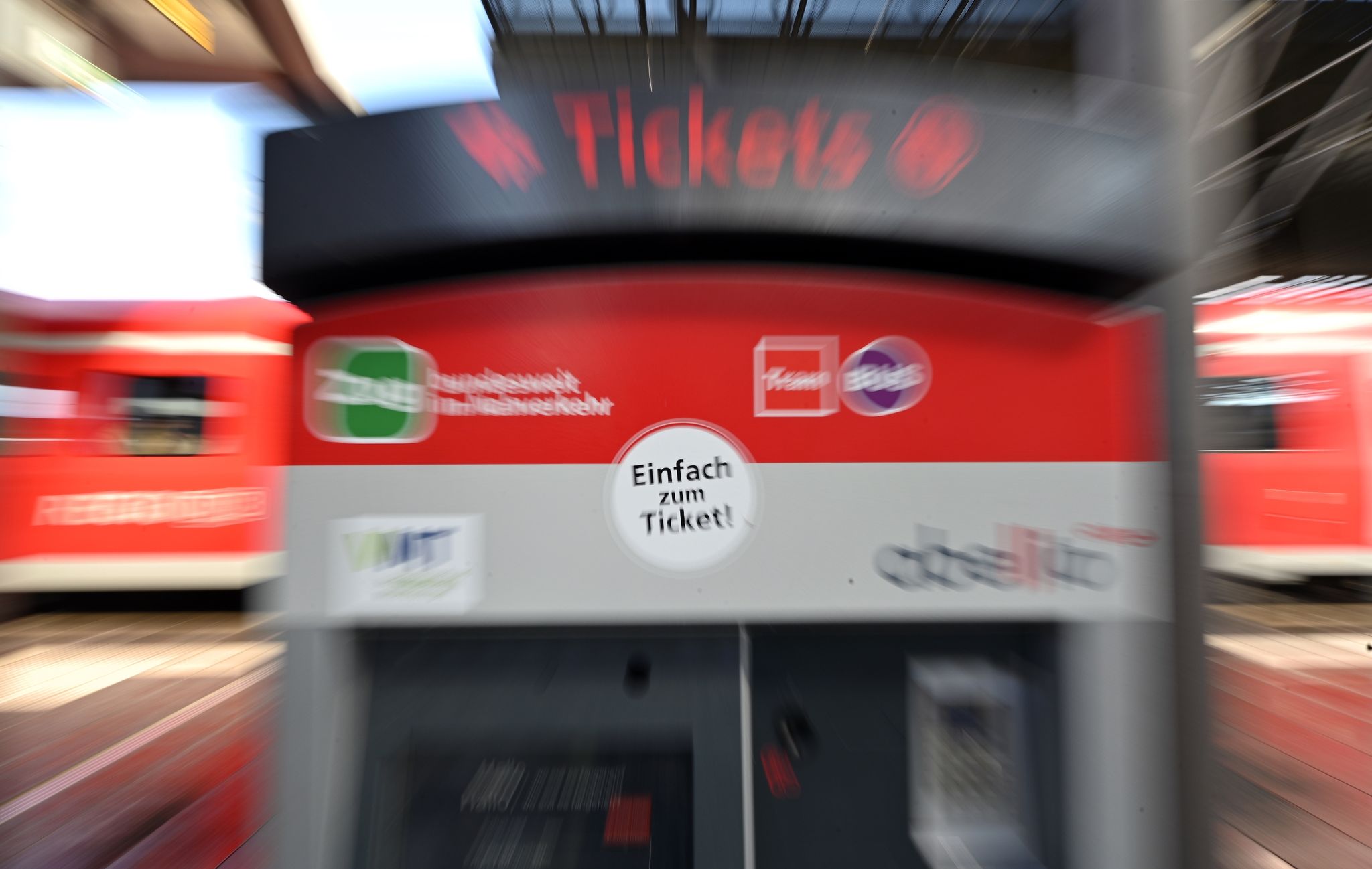 Verkehrsbranche: 9-Euro-Ticket-Aktion reibungslos angelaufen