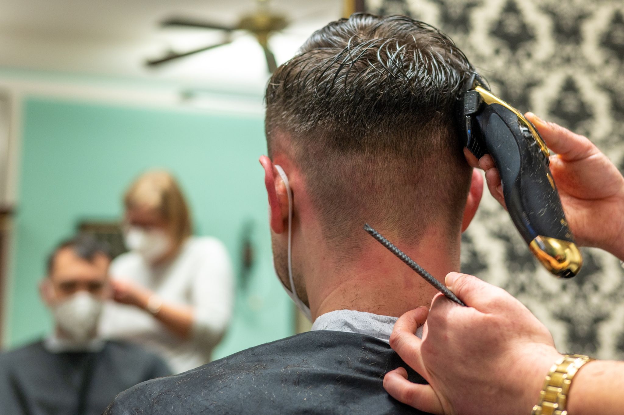 Haareschneiden teurer – Lage für Friseure weiter schwierig