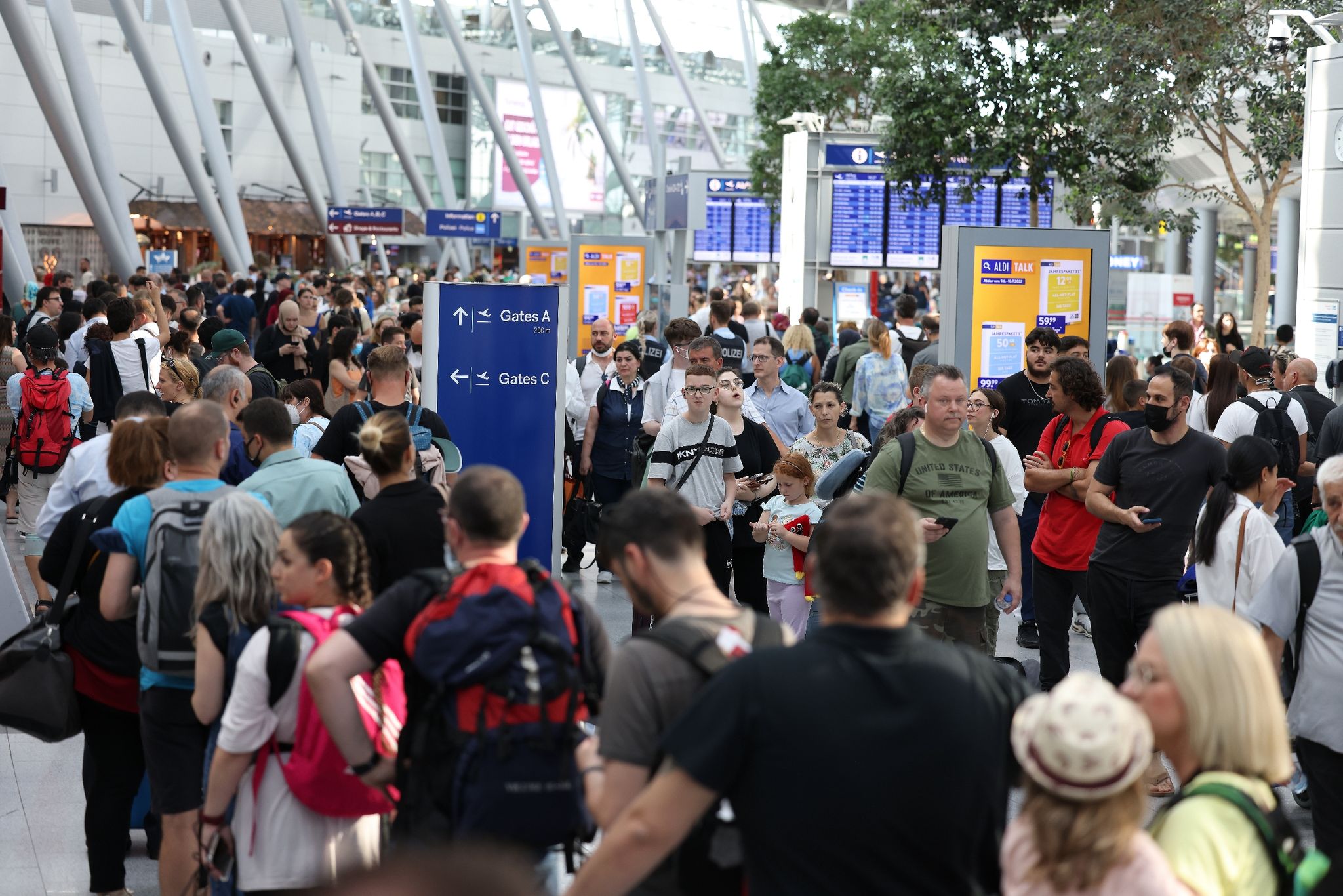 Personalmangel – Flugchaos statt Traumreise im Sommer?