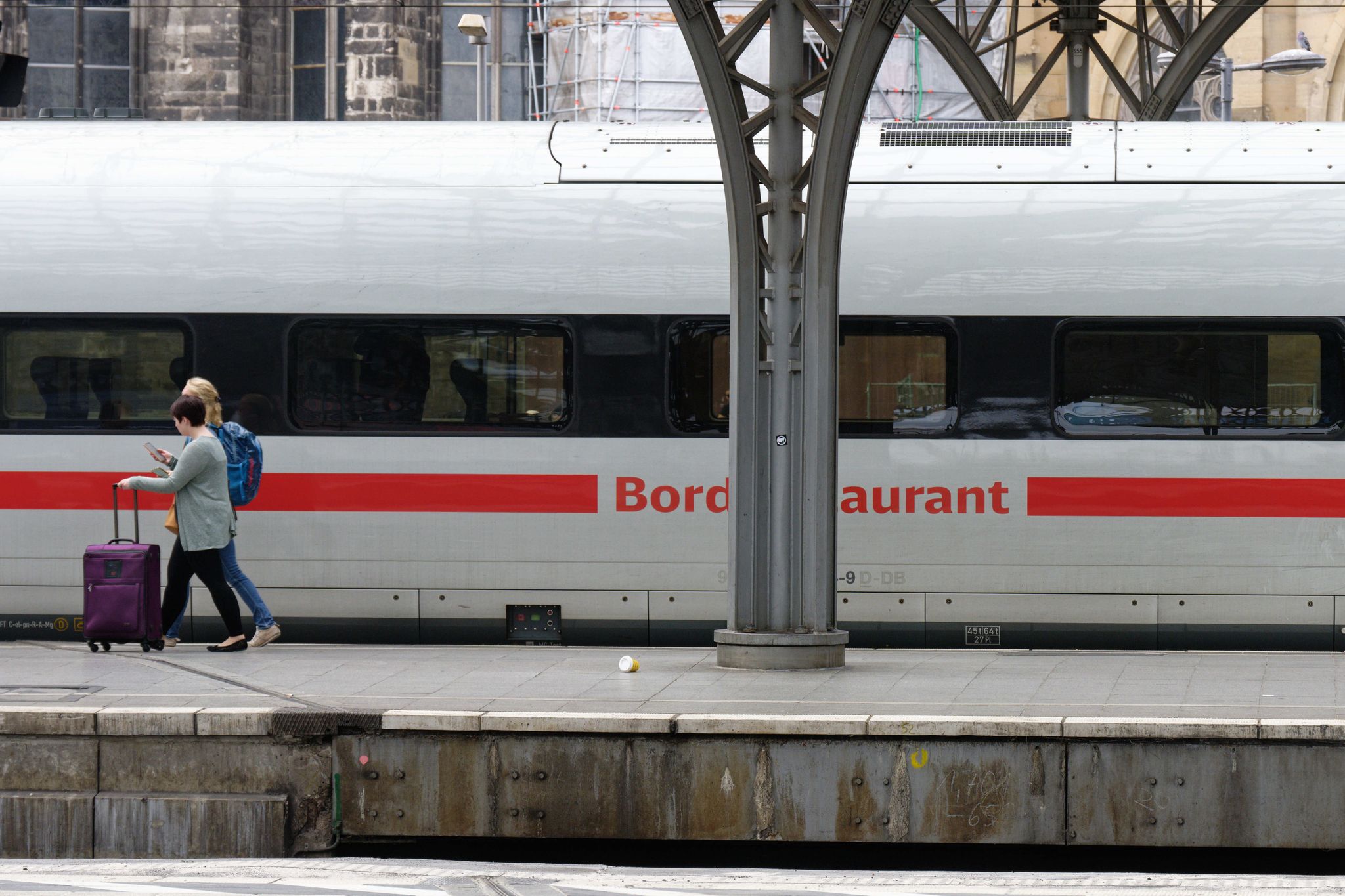 Bahn will noch mehr Leute einstellen