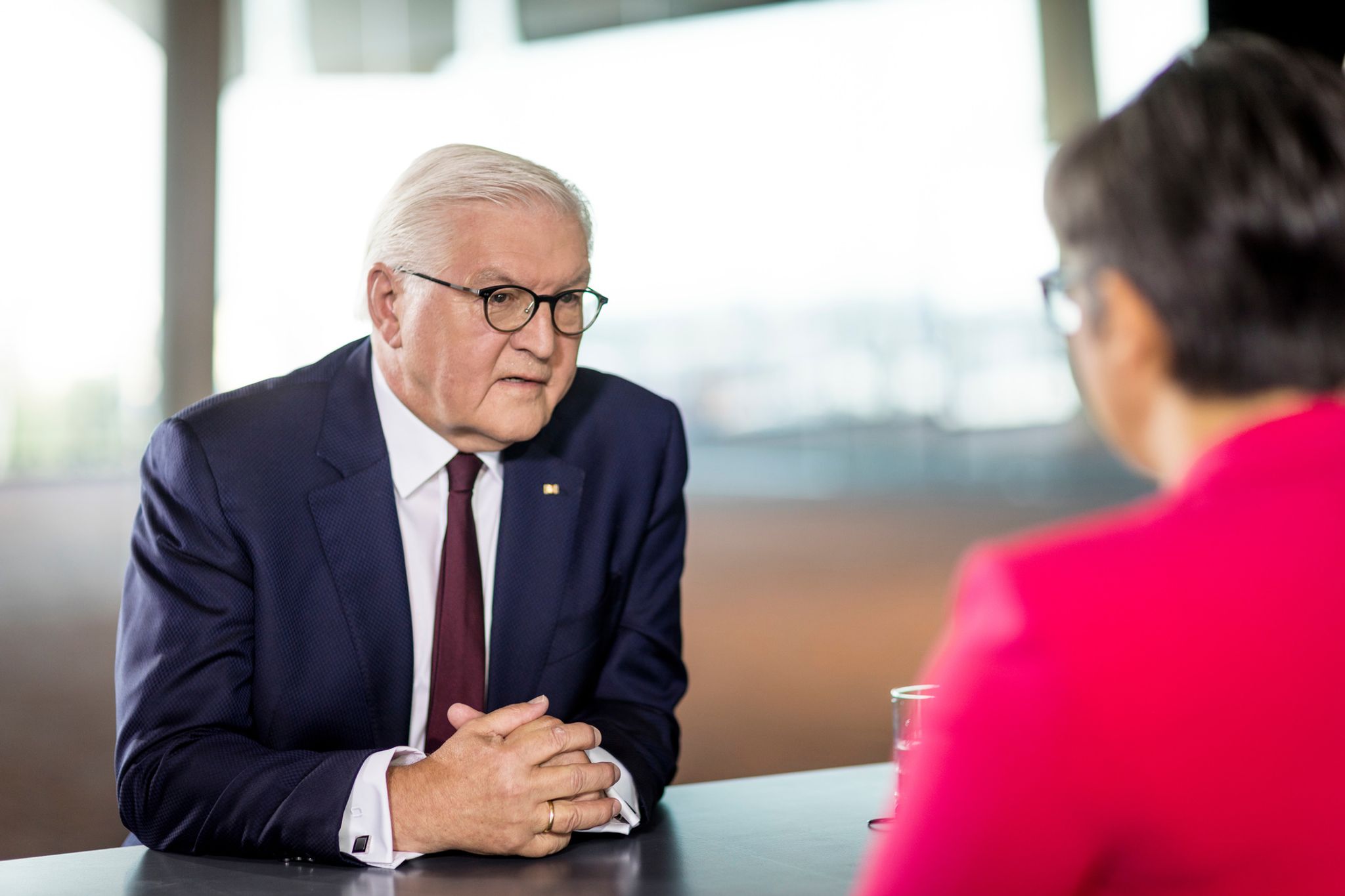Steinmeier für Erleichterungen für Geringverdiener