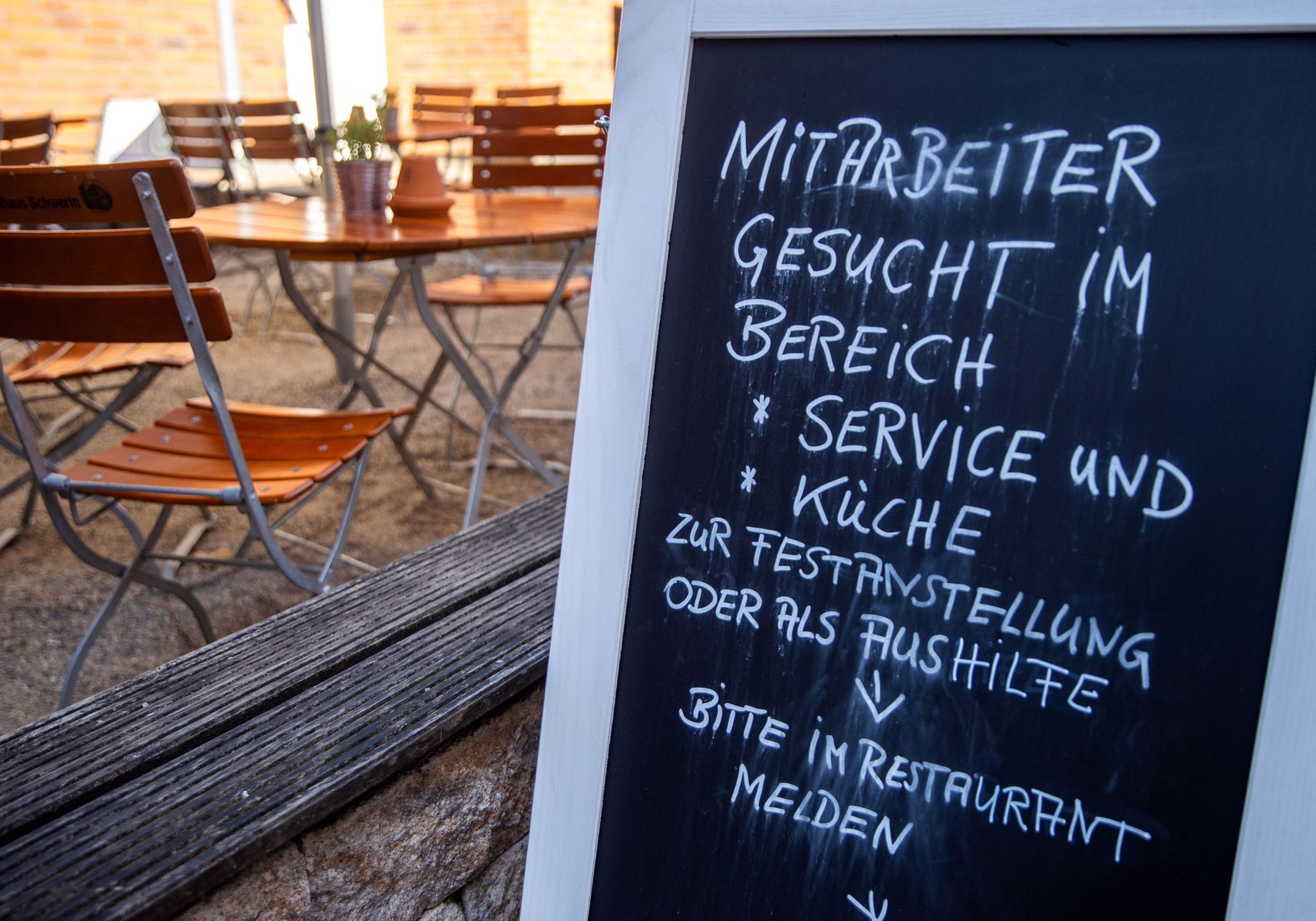 Personal wandert ab: Gastgewerbe ist Verlierer der Pandemie