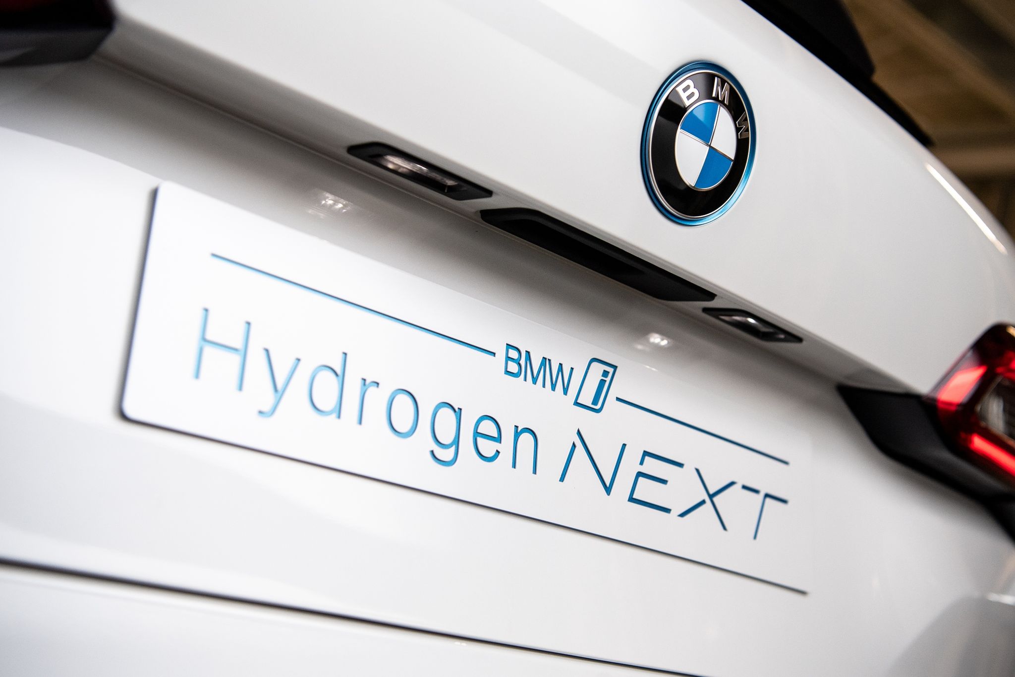 BMW arbeitet an Serienproduktion von Wasserstoffautos