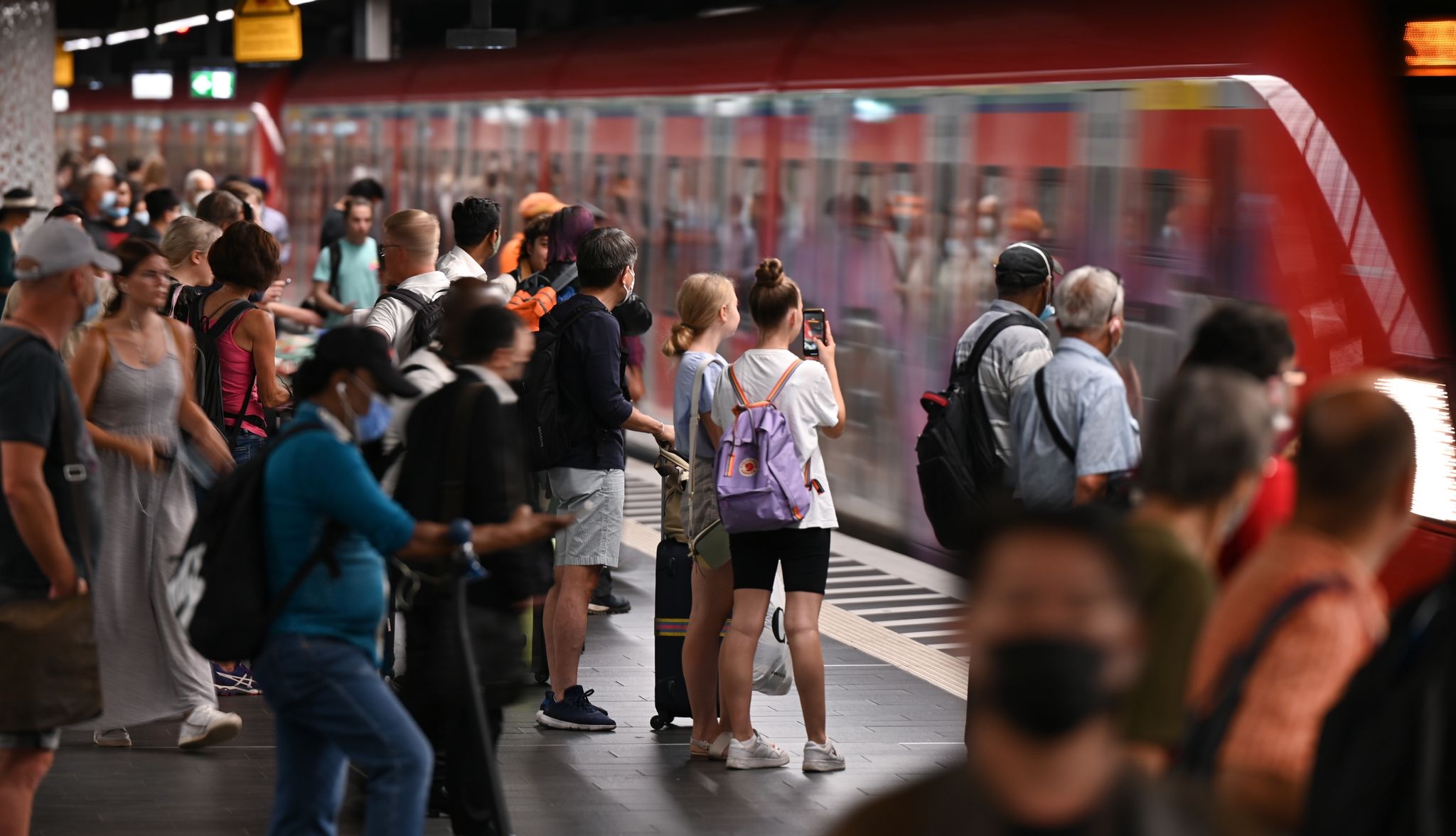 Mehr ÖPNV und etwas weniger Auto durch 9-Euro-Ticket