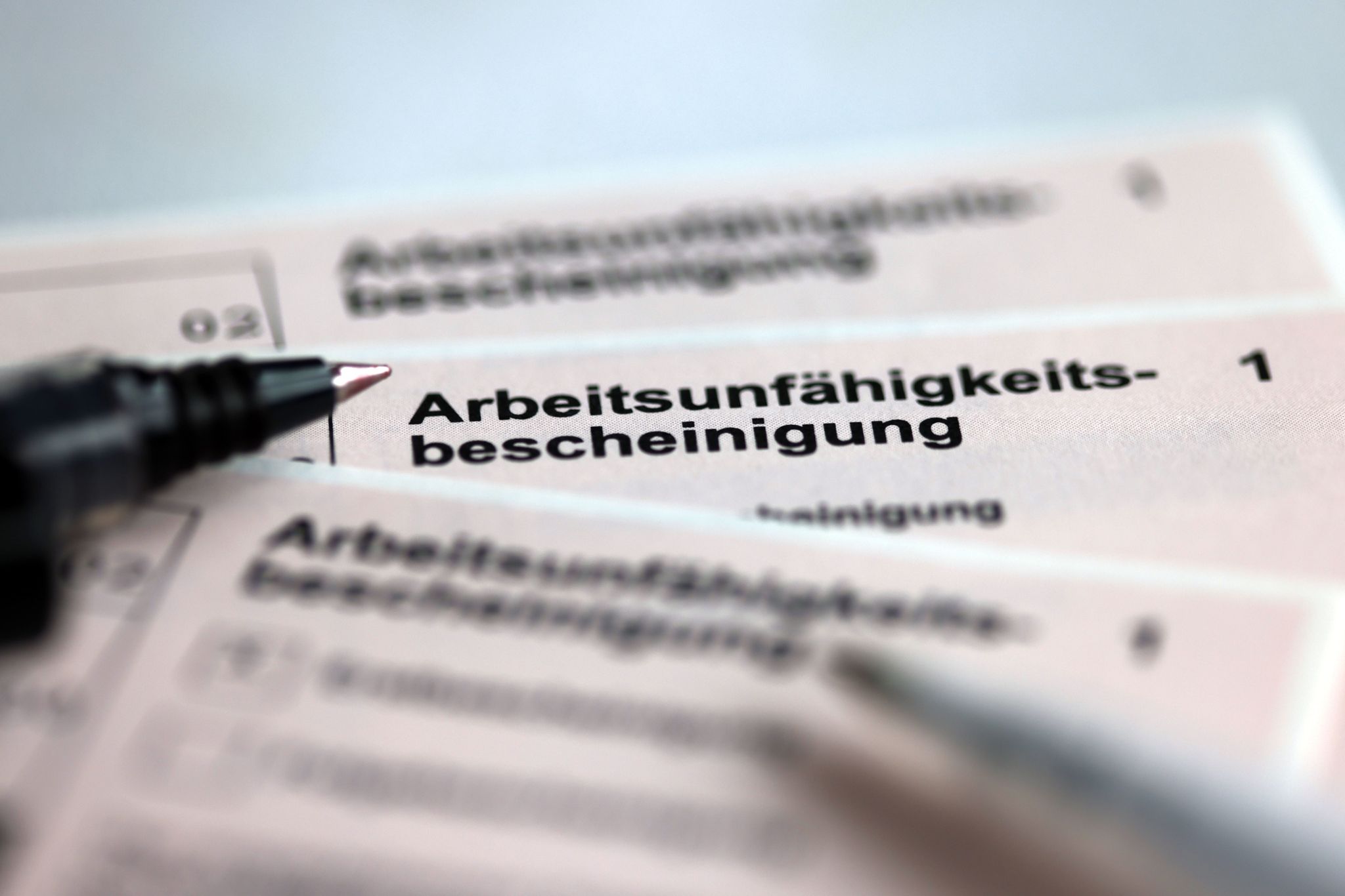 DAK: Mehr Krankschreibungen im Job im ersten Halbjahr