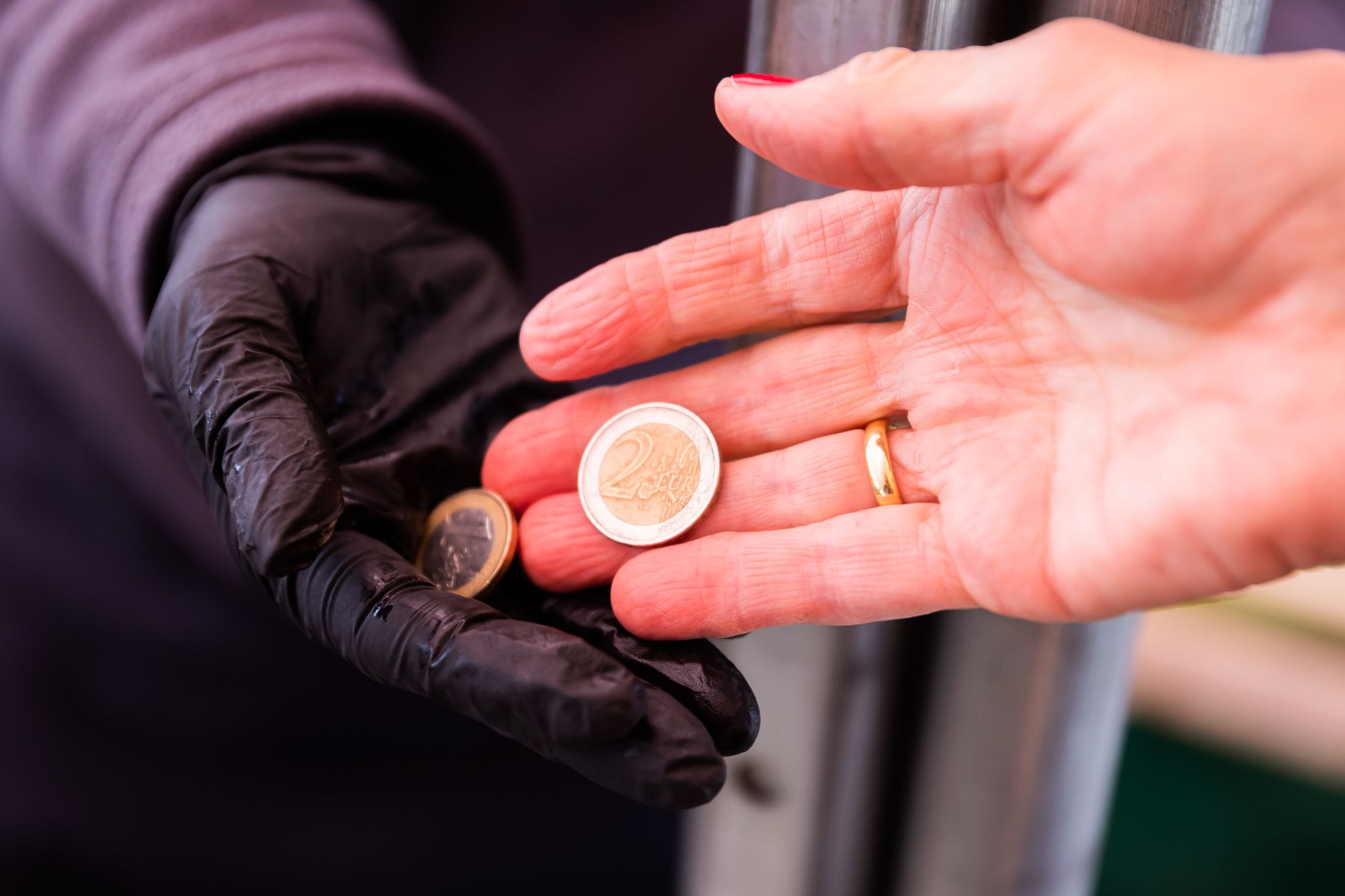 Trend zu mehr Zahlungen ohne Bargeld hält an