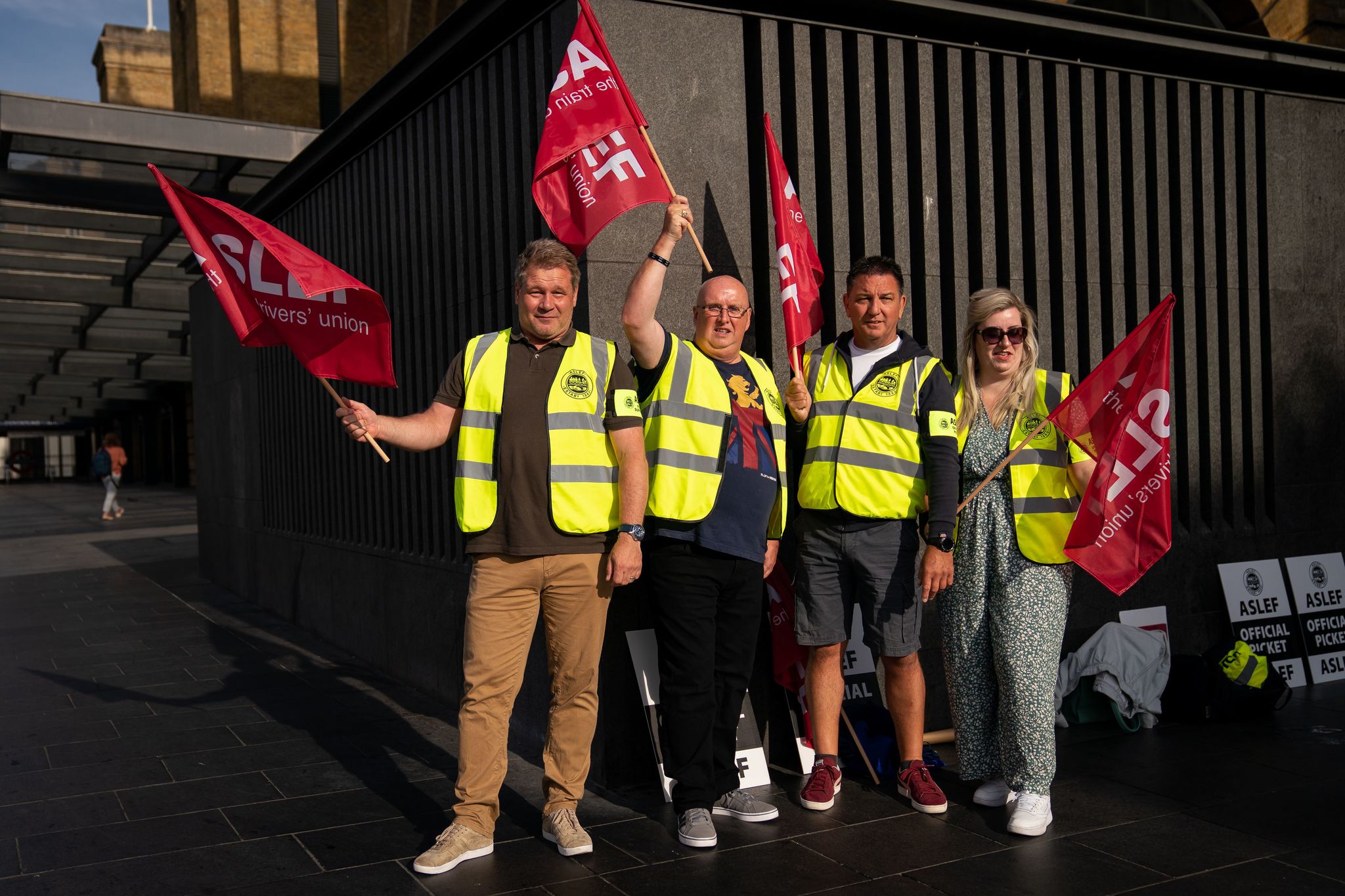 Neuer Bahnstreik stört Verkehr in Großbritannien