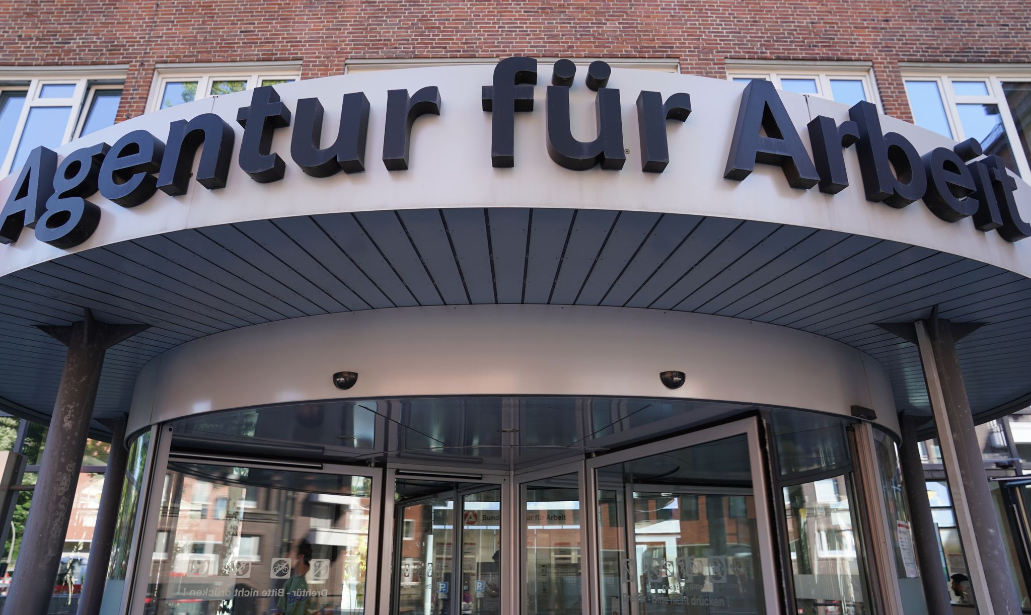 Arbeitslosenquote in der Eurozone weiter auf Rekordtief
