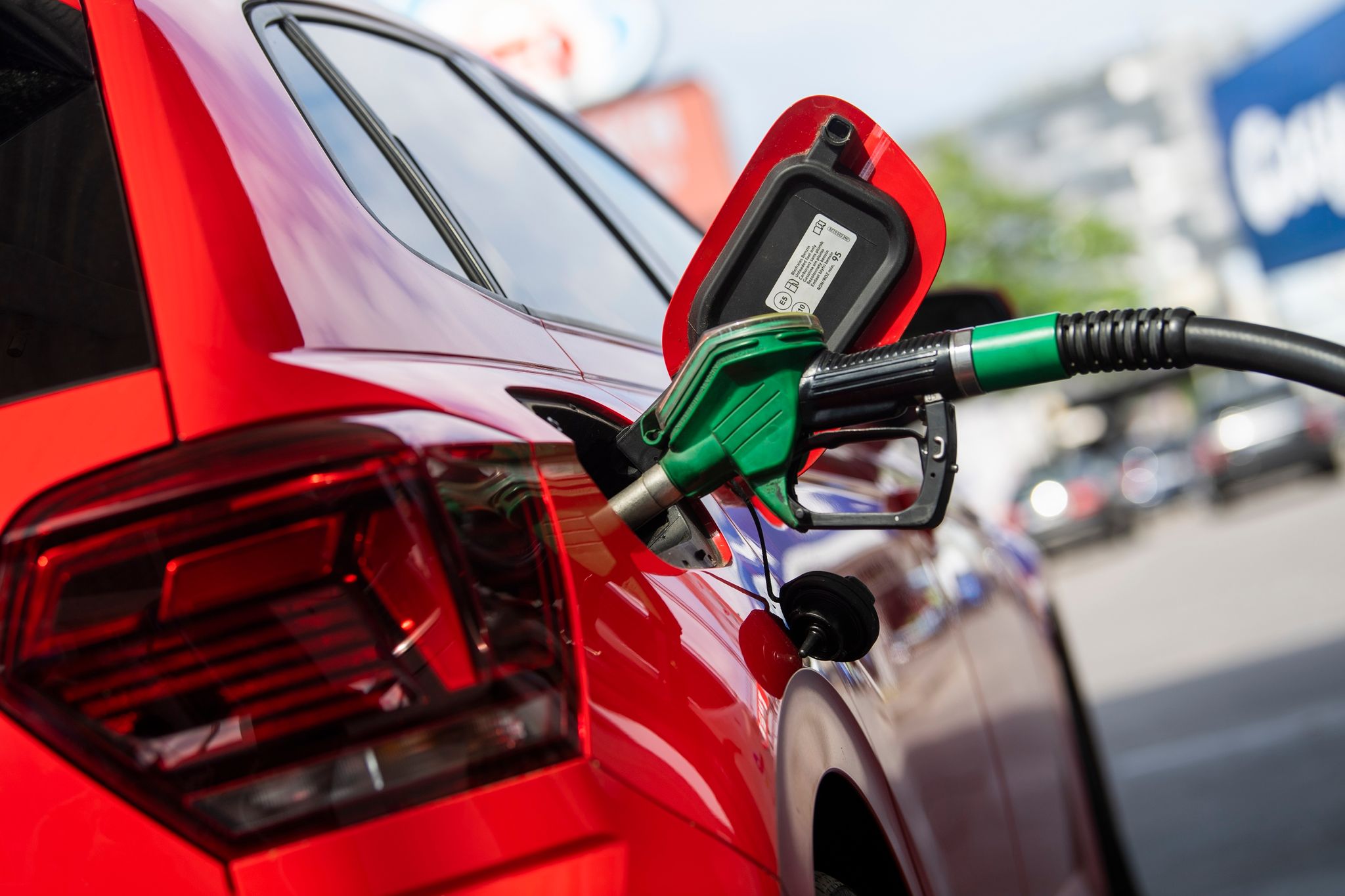 Kartellamt: Benzin und Diesel im Juli wieder etwas billiger