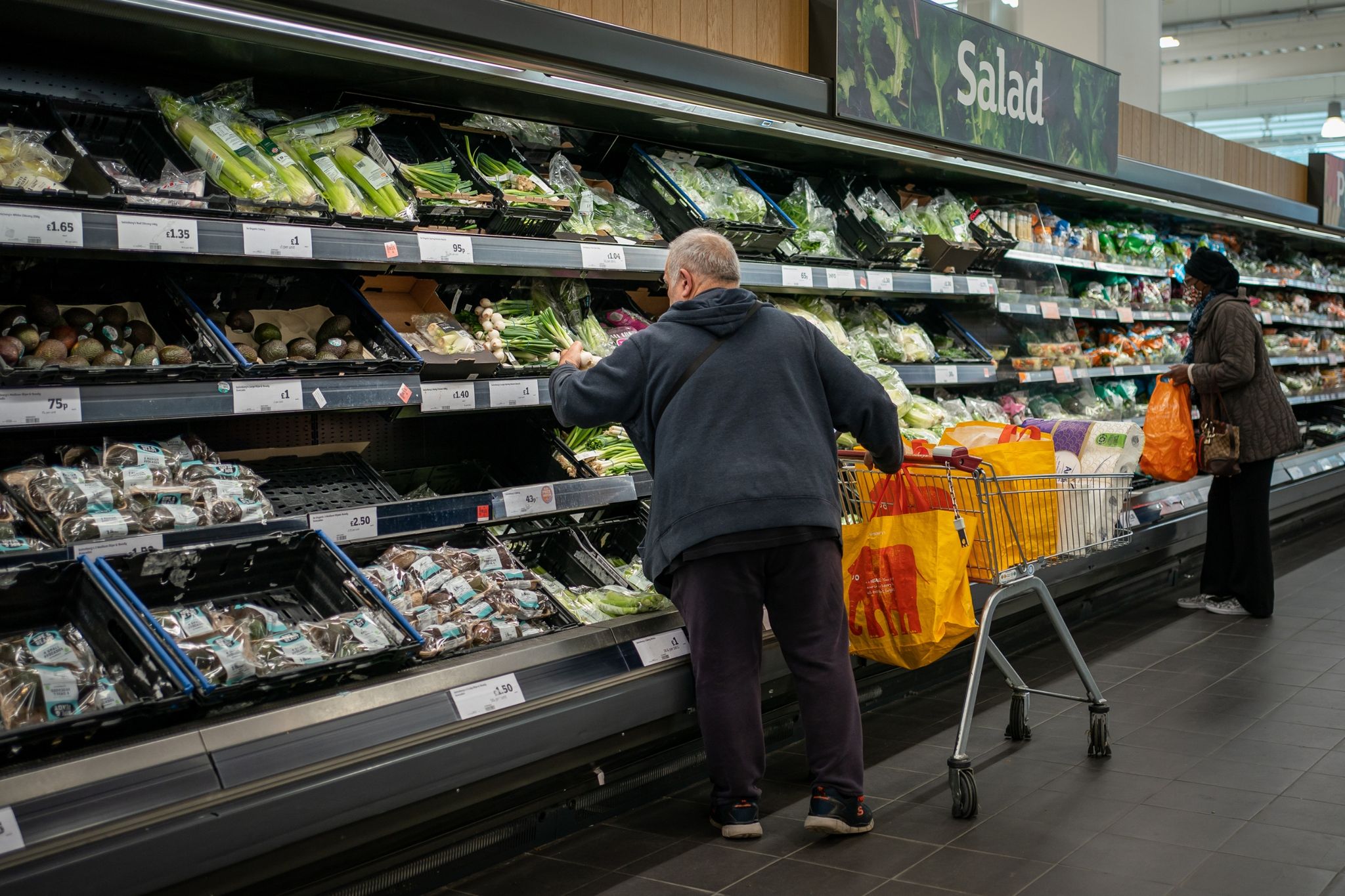 Britische Notenbank verstärkt Kampf gegen Inflation