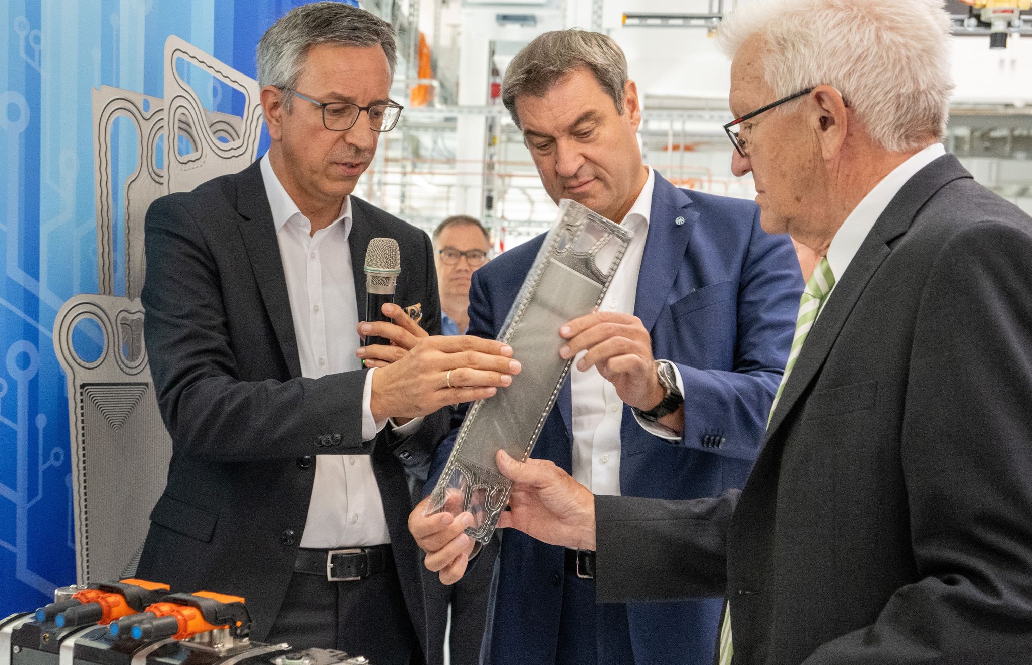 Energieintensiv, zu teuer? Der lange Weg zum Wasserstoffauto