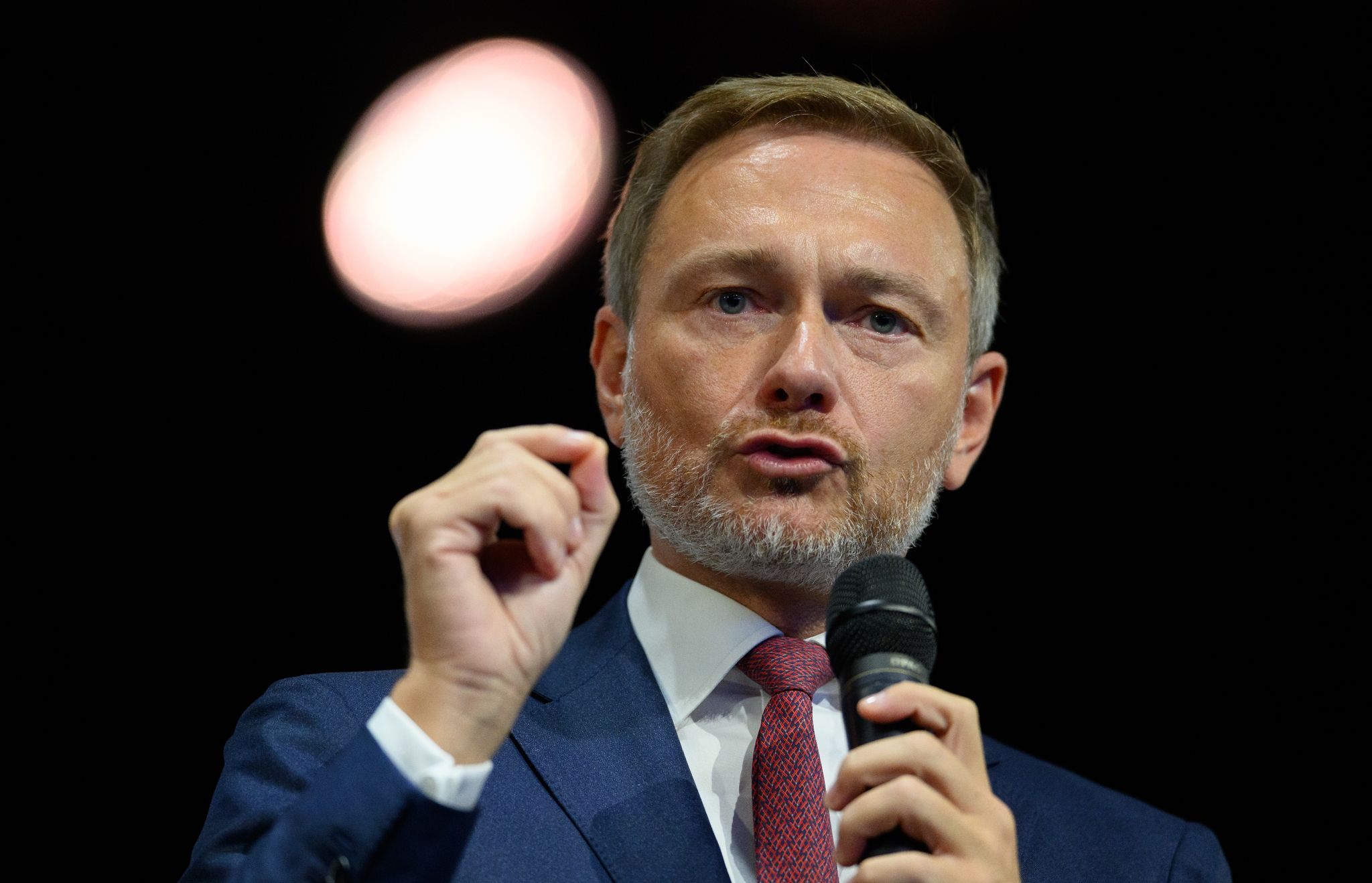 Lindner ruft Klimaschützer zu Ausbildung im Handwerk auf