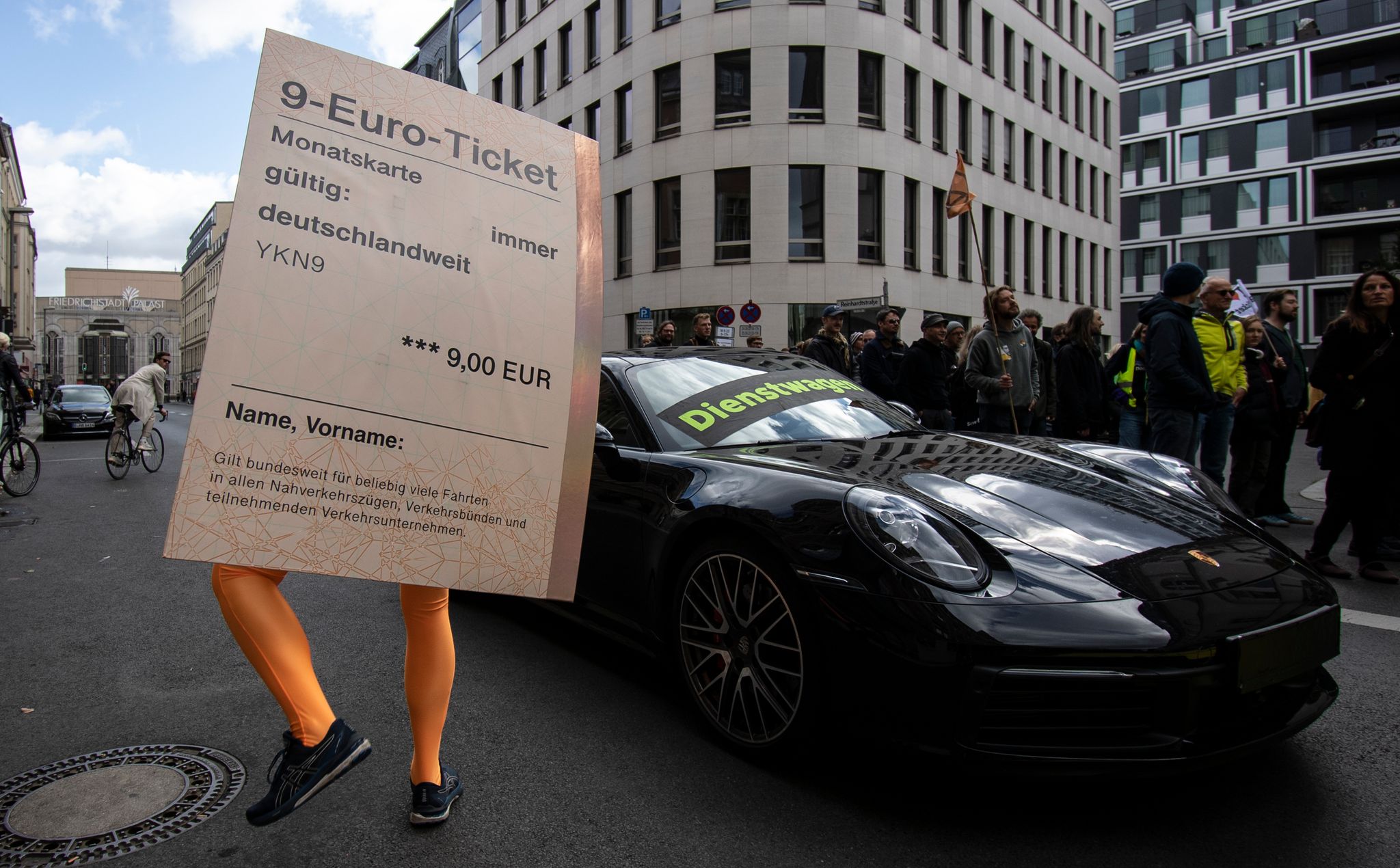 Kommt ein Nachfolger fürs 9-Euro-Ticket? – Sondertreffen