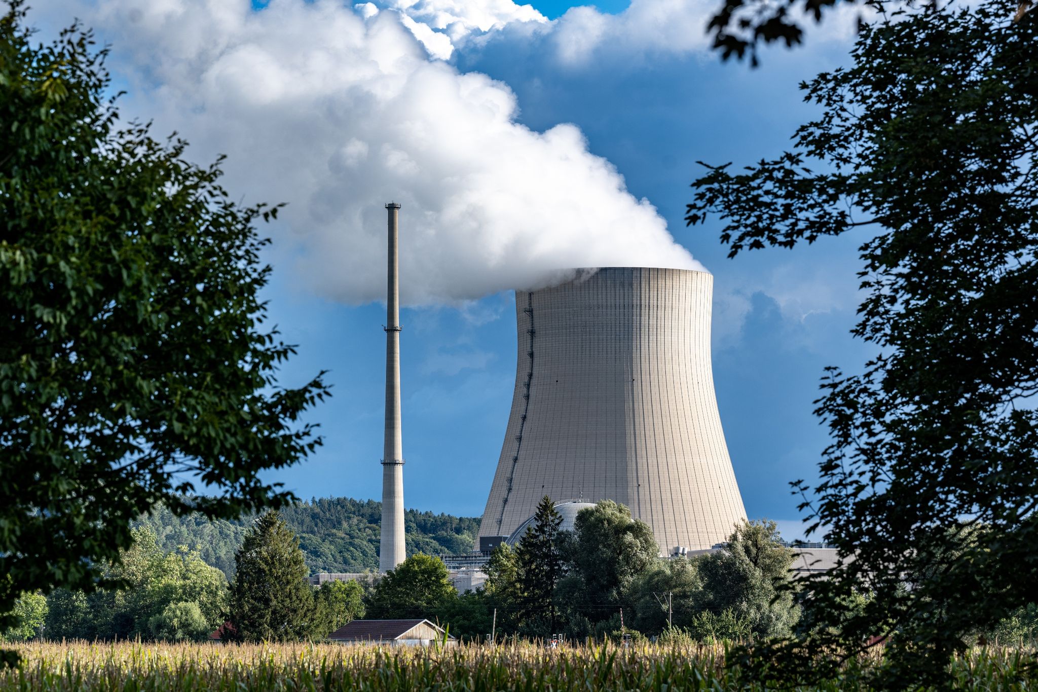Institute plädieren für längeren Betrieb der Atomkraftwerke