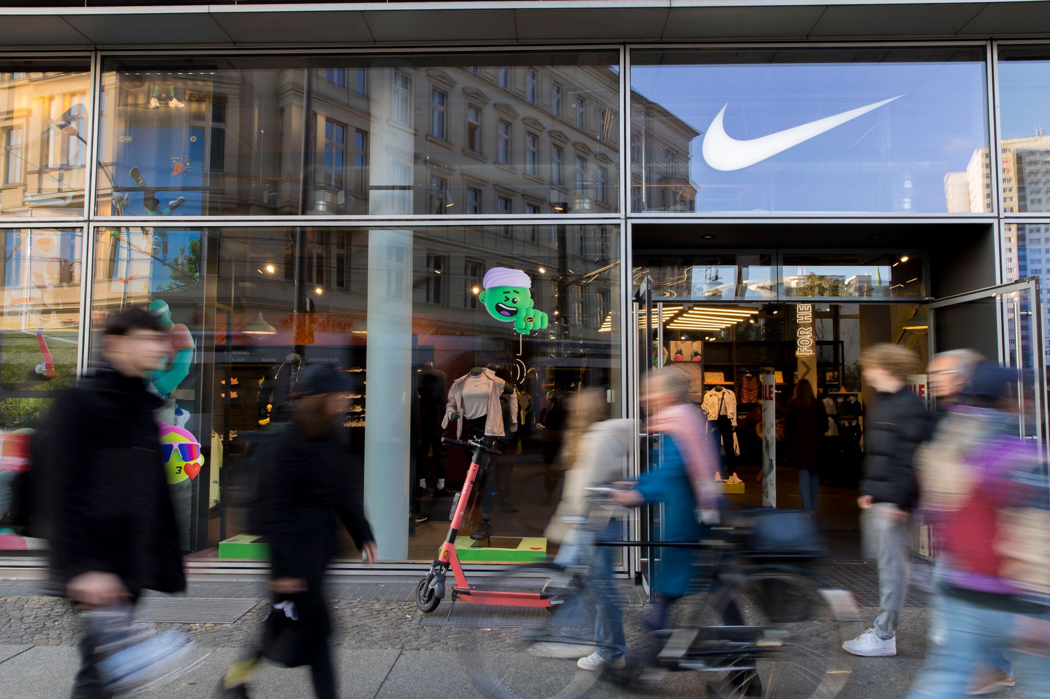 Nike geht mit hohen Lagerbeständen ins Weihnachtsgeschäft