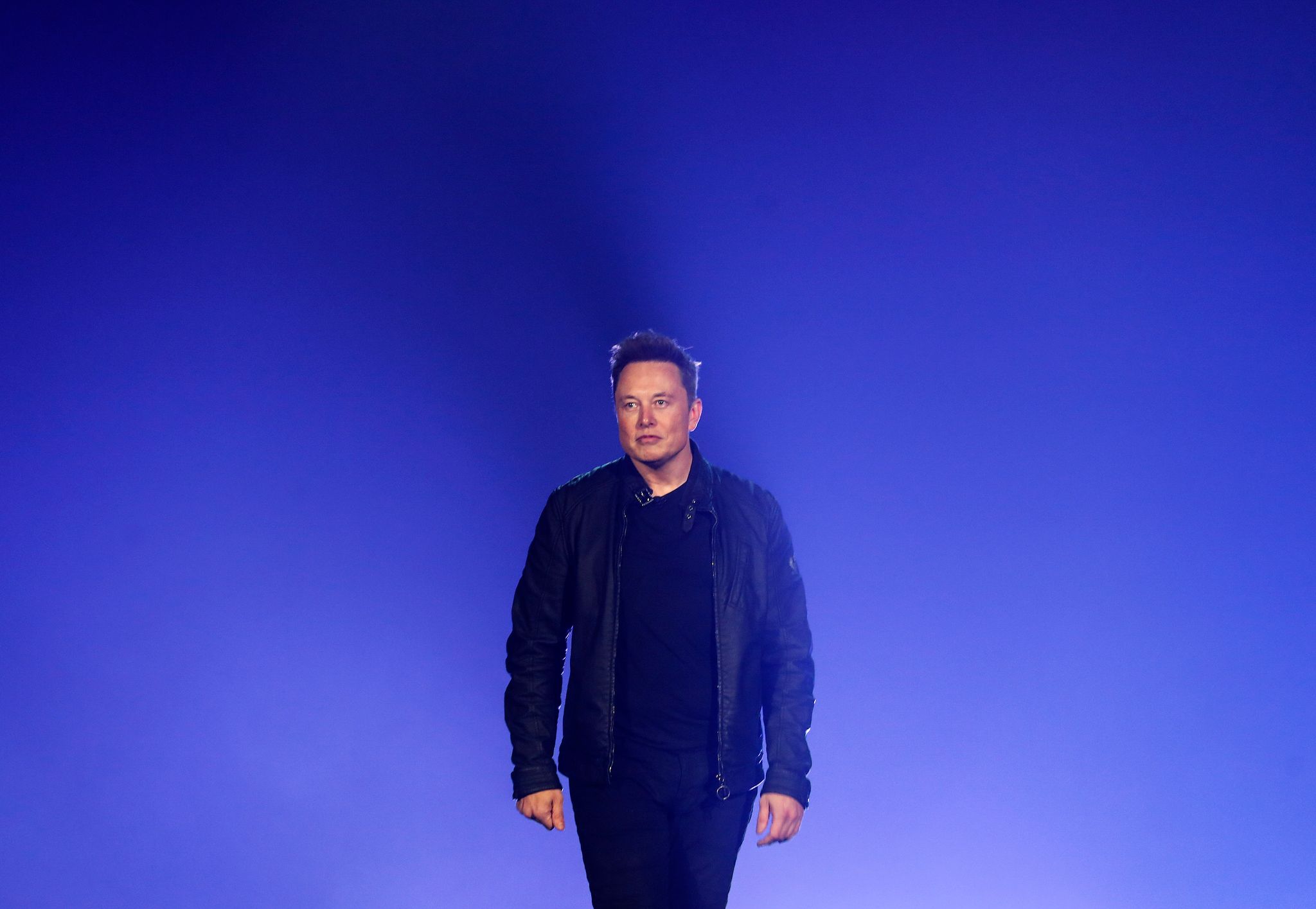 Tesla-Chef Musk führt Roboter-Prototypen vor