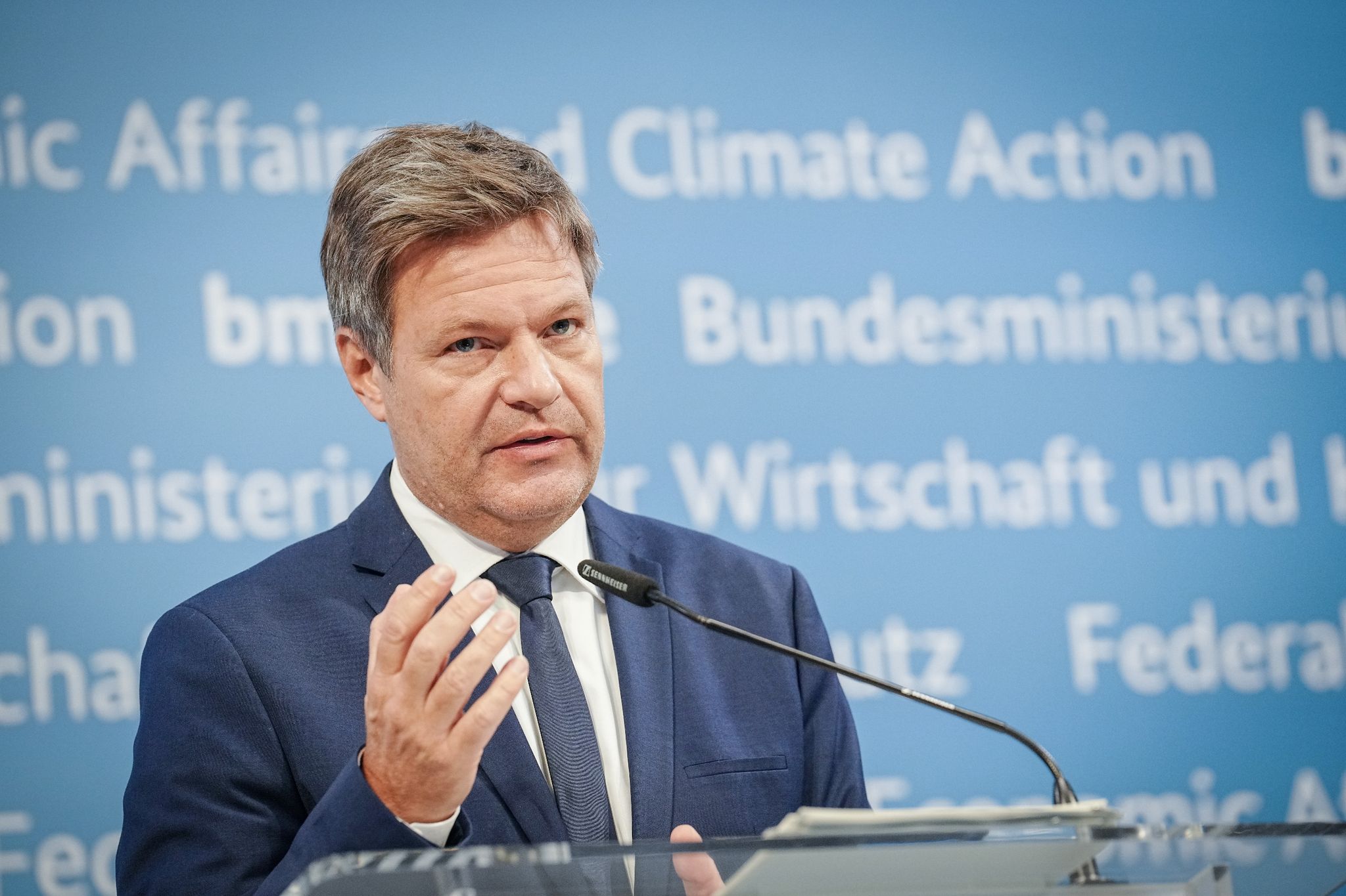 «Mondpreise» für Gas: Habeck kritisiert befreundete Staaten